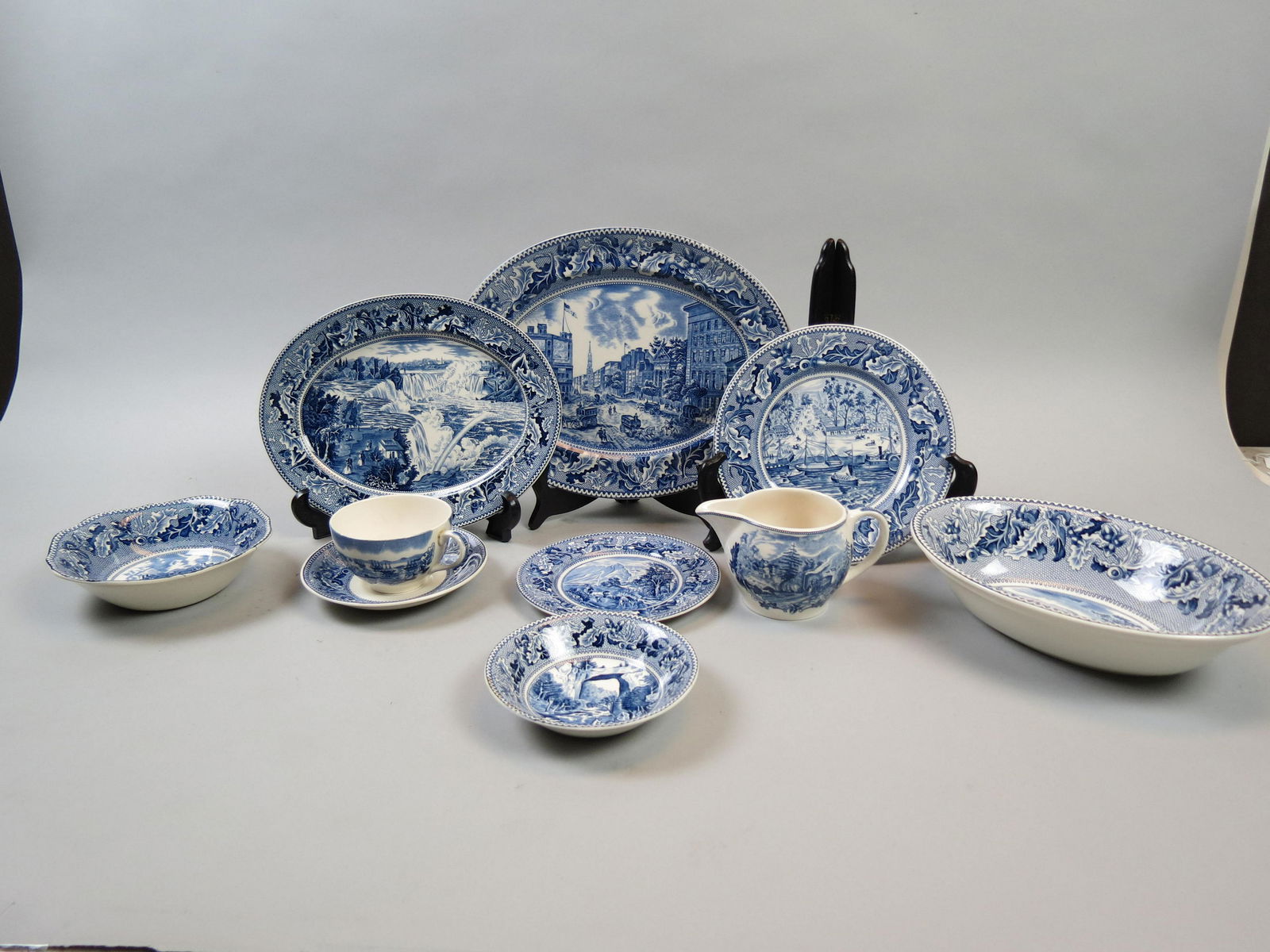 35 pcs. Johnson Brothers "Historical America" (1 of 14)