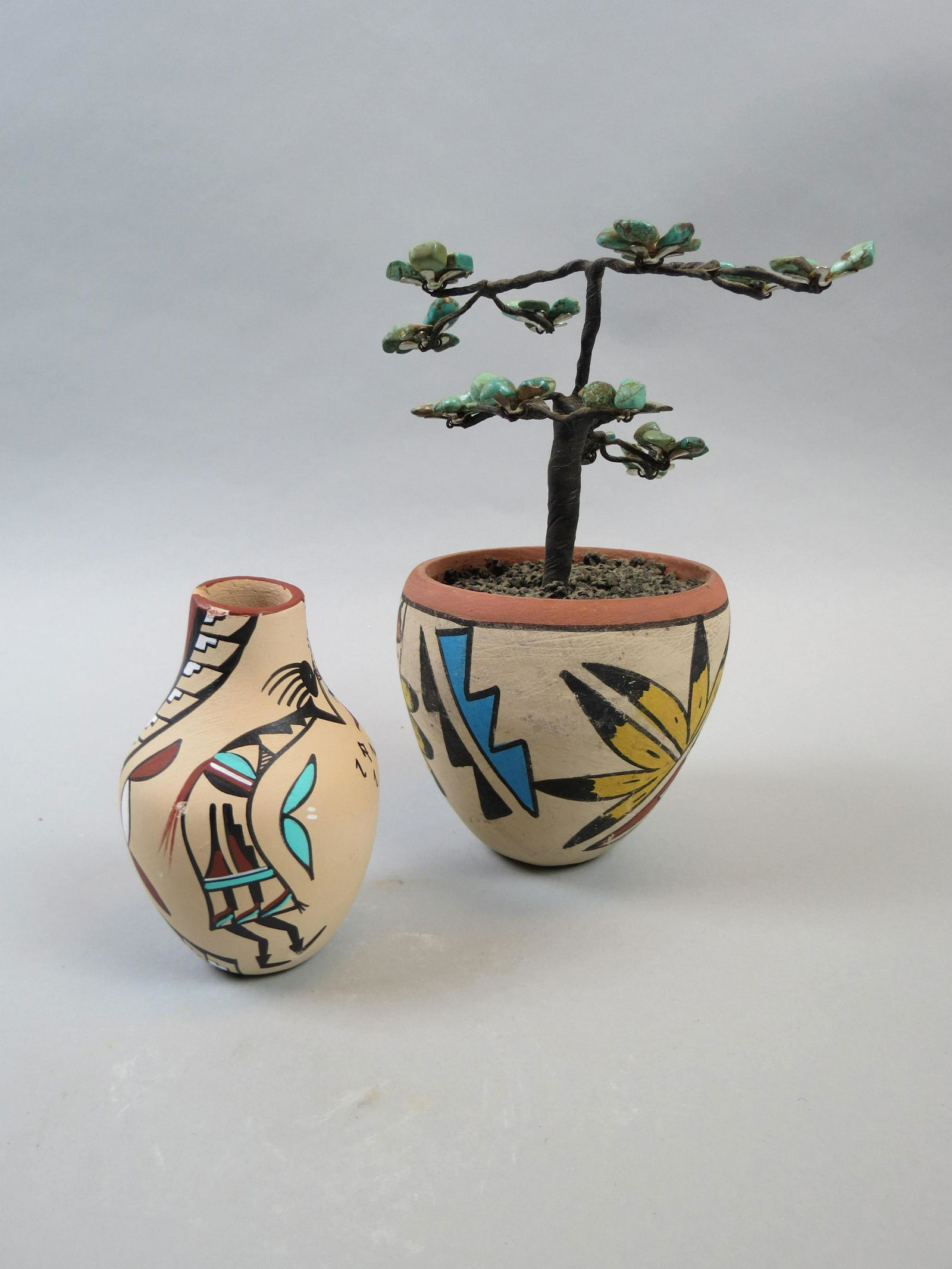 2 pcs. Native American Pottery (1 of 6)