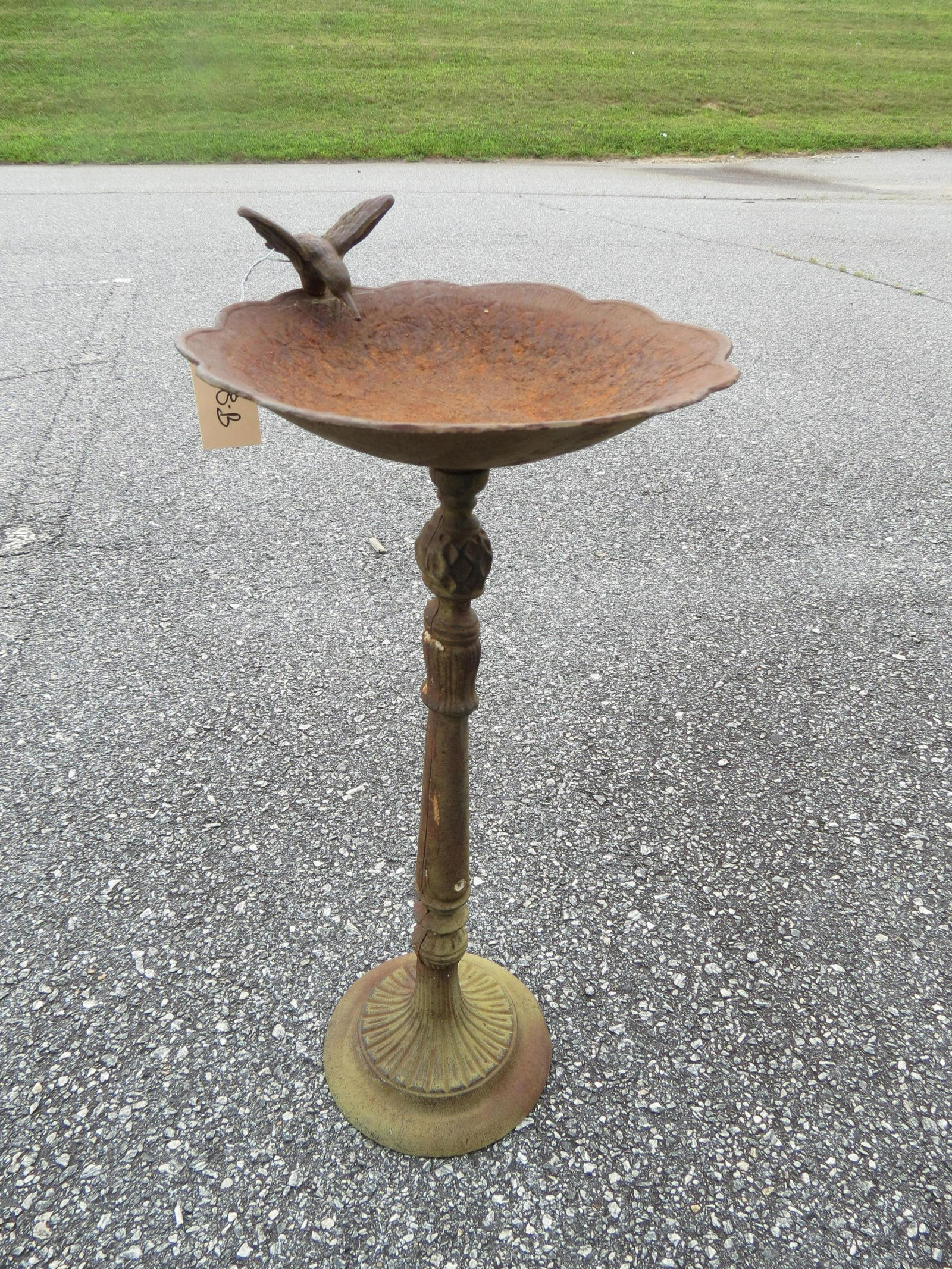 Cast Iron Bird Bath (1 of 5)