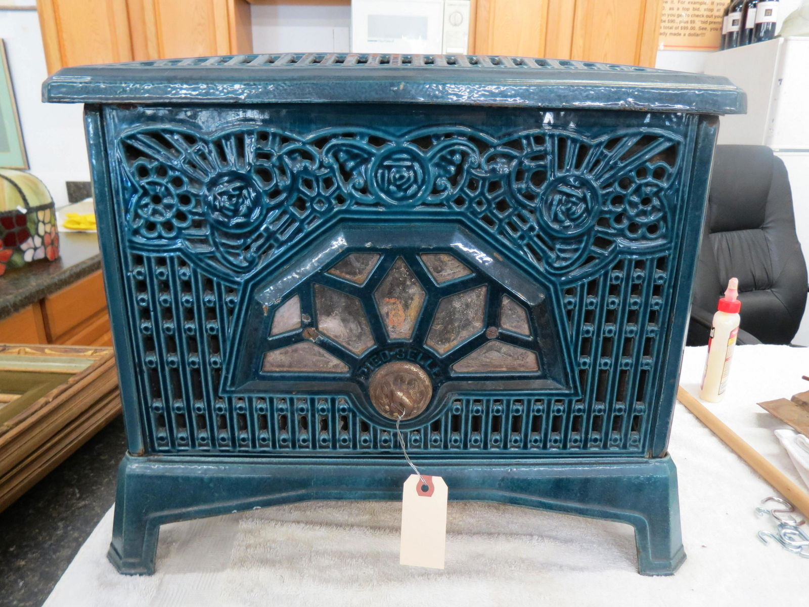 French Enamel Cast Iron Small Heater (1 of 4)