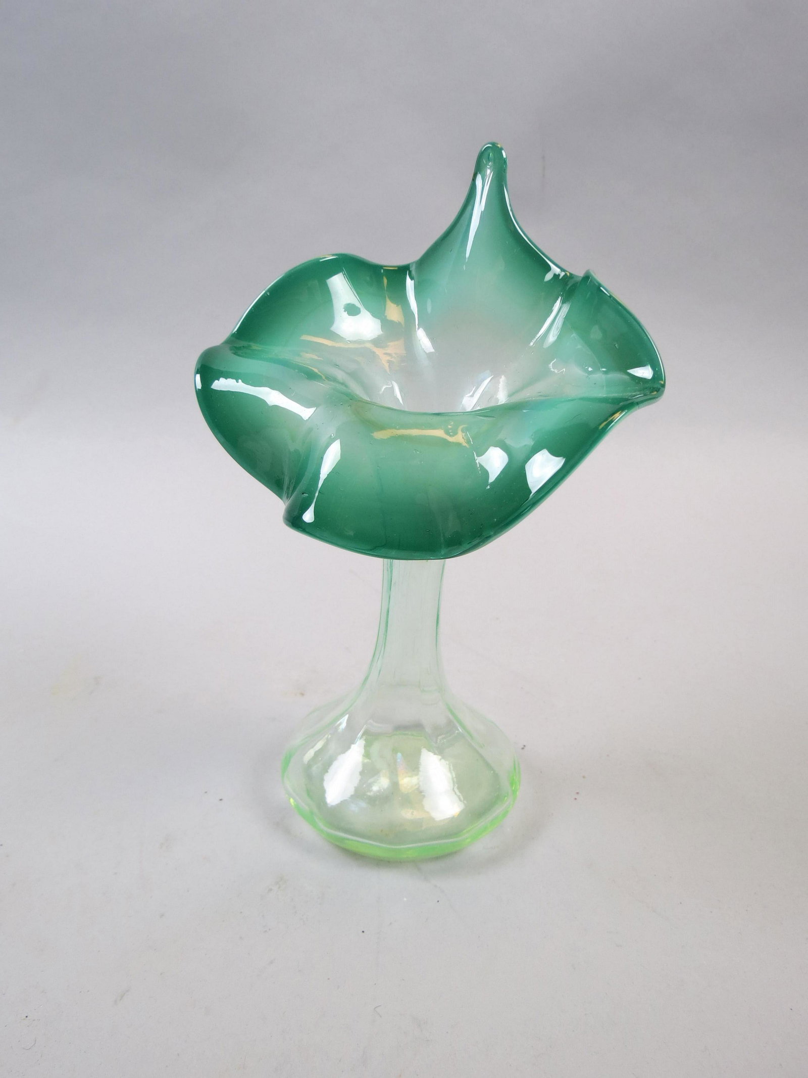 Victorian Art Glass Jack-in-the-Pulpit Vase (1 of 3)
