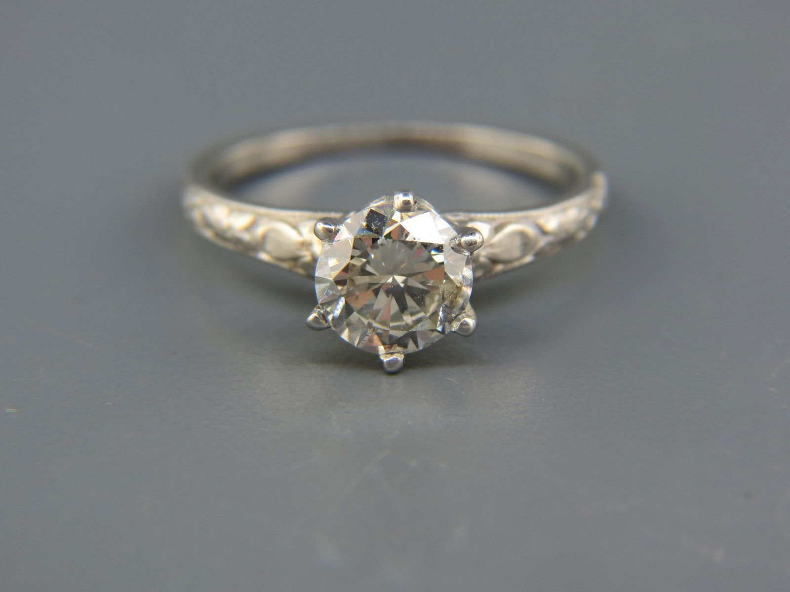 Platinum & Diamond Ring, 1.11 round brilliant (1 of 6)