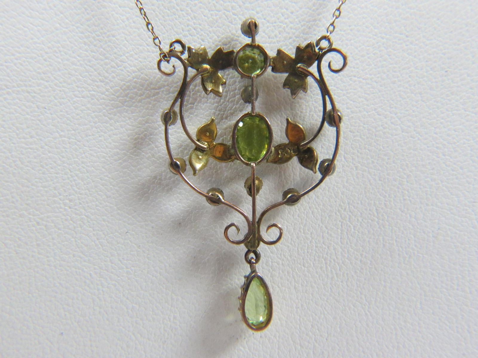 English Victorian 9K Gold & Peridot Necklace, (1 of 6)