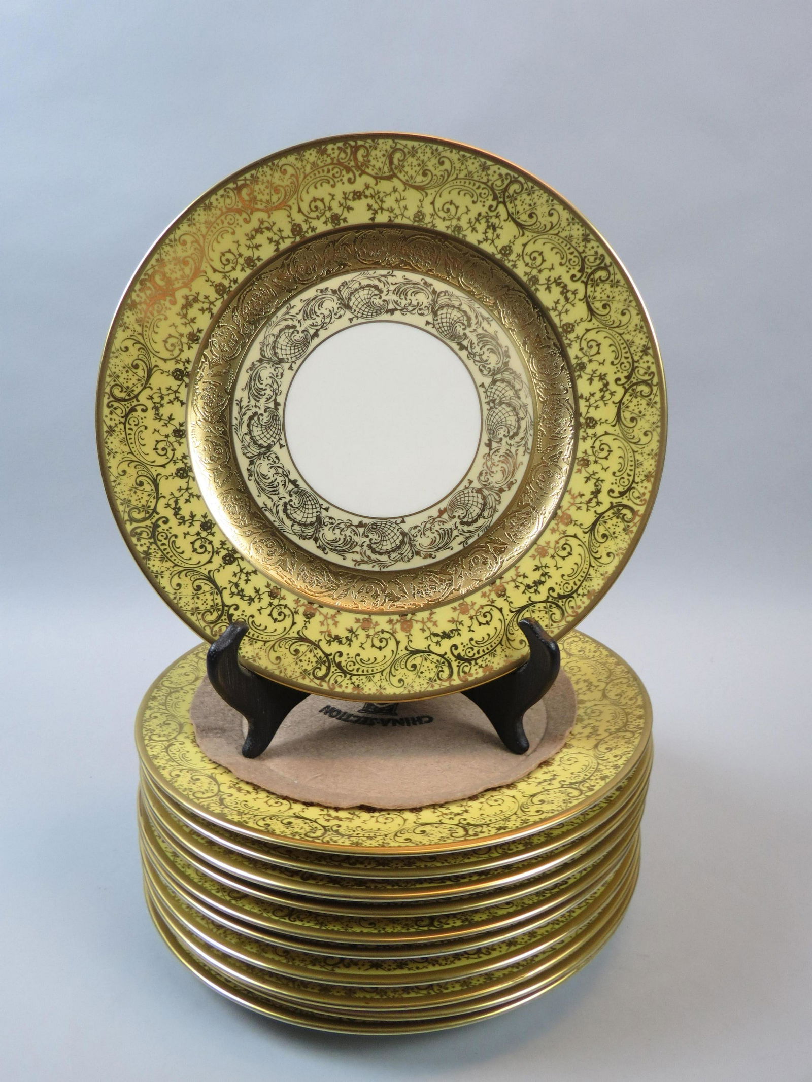 11 Bavarian Porcelain Service Plates, (1 of 6)