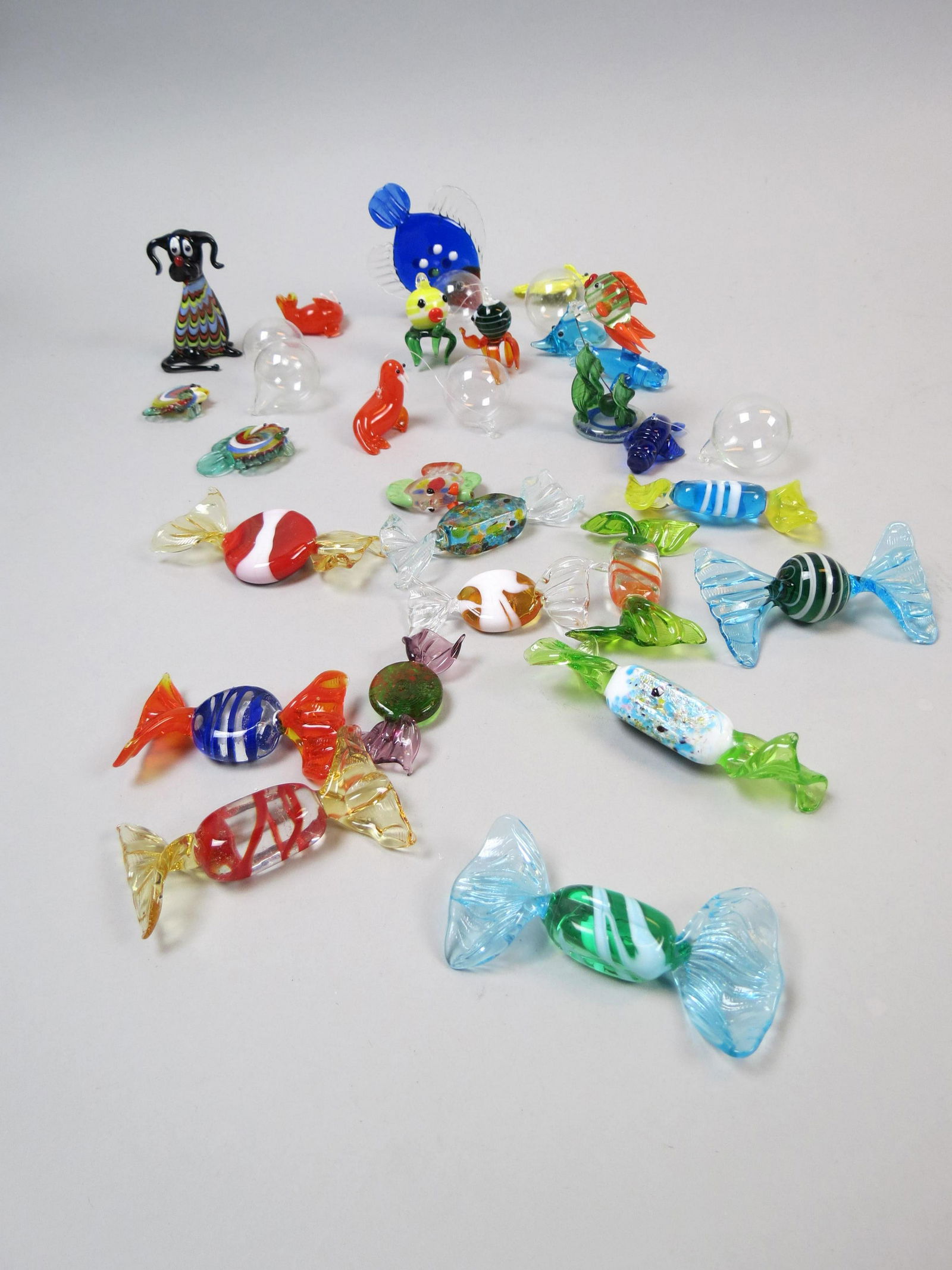 25 pcs. Italian Art Glass; (1 of 4)