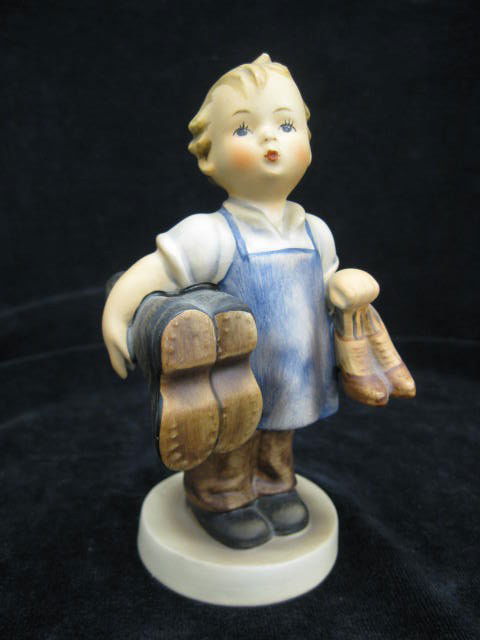 Hummel Figurine "Boots", #143/0, stylized bee, 5: #143/0, stylized bee, 5 1/2", excellent.