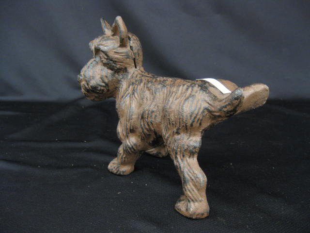 Figural Cast Iron Doorstop, dog lifting his leg, 6: dog lifting his leg, 6".