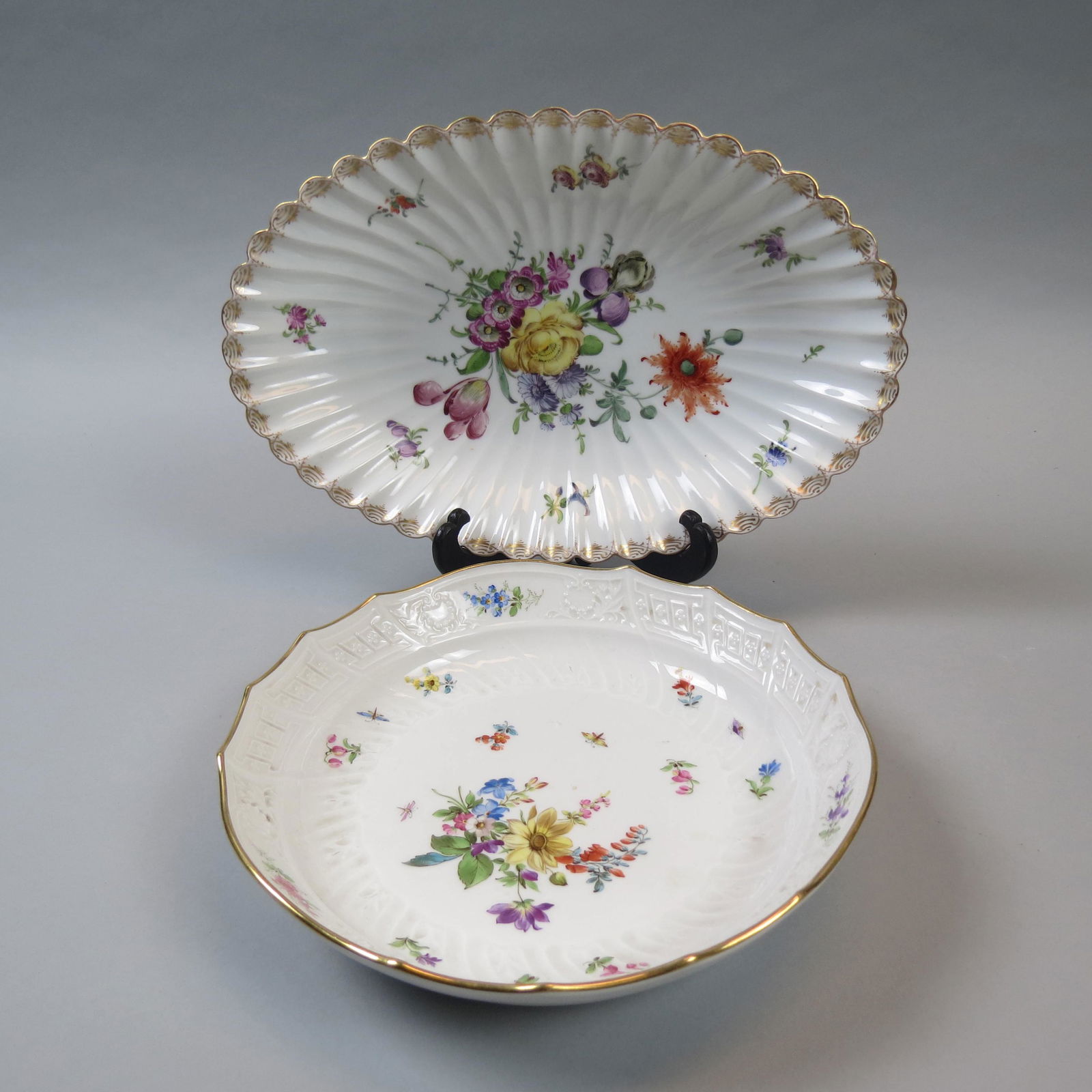 2 Dresden Porcelain Serving Dishes (1 of 7)