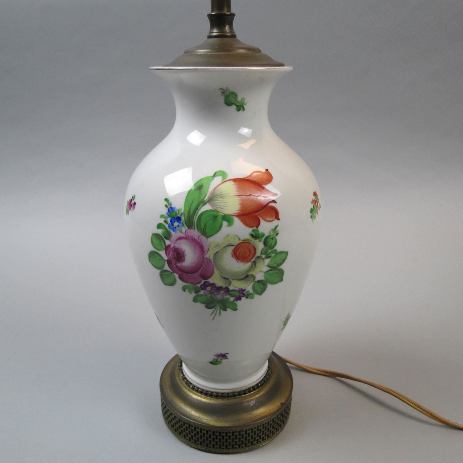 Herend Porcelain Table Lamp (1 of 2)