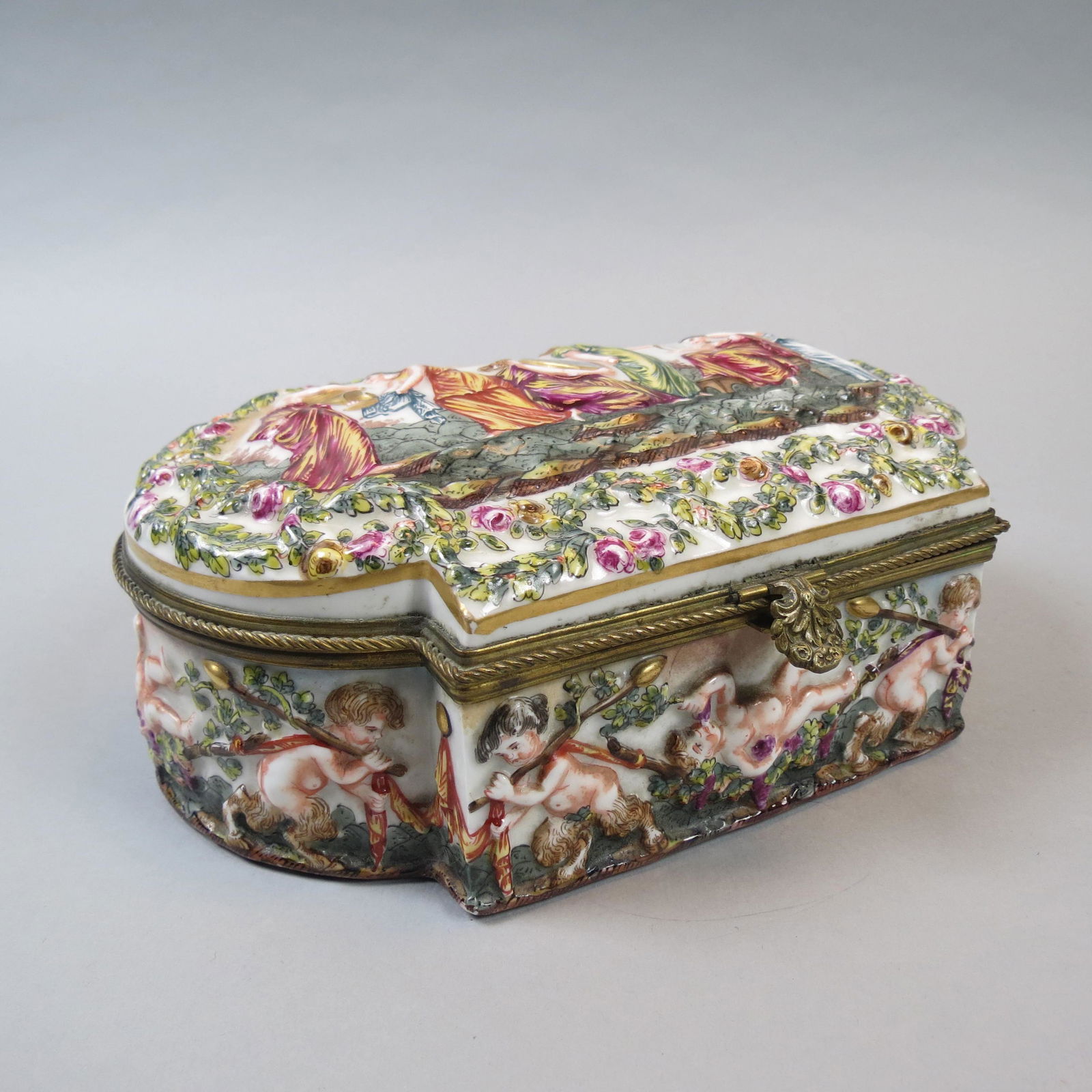 Capodimonte Porcelain Dresser Box (1 of 8)