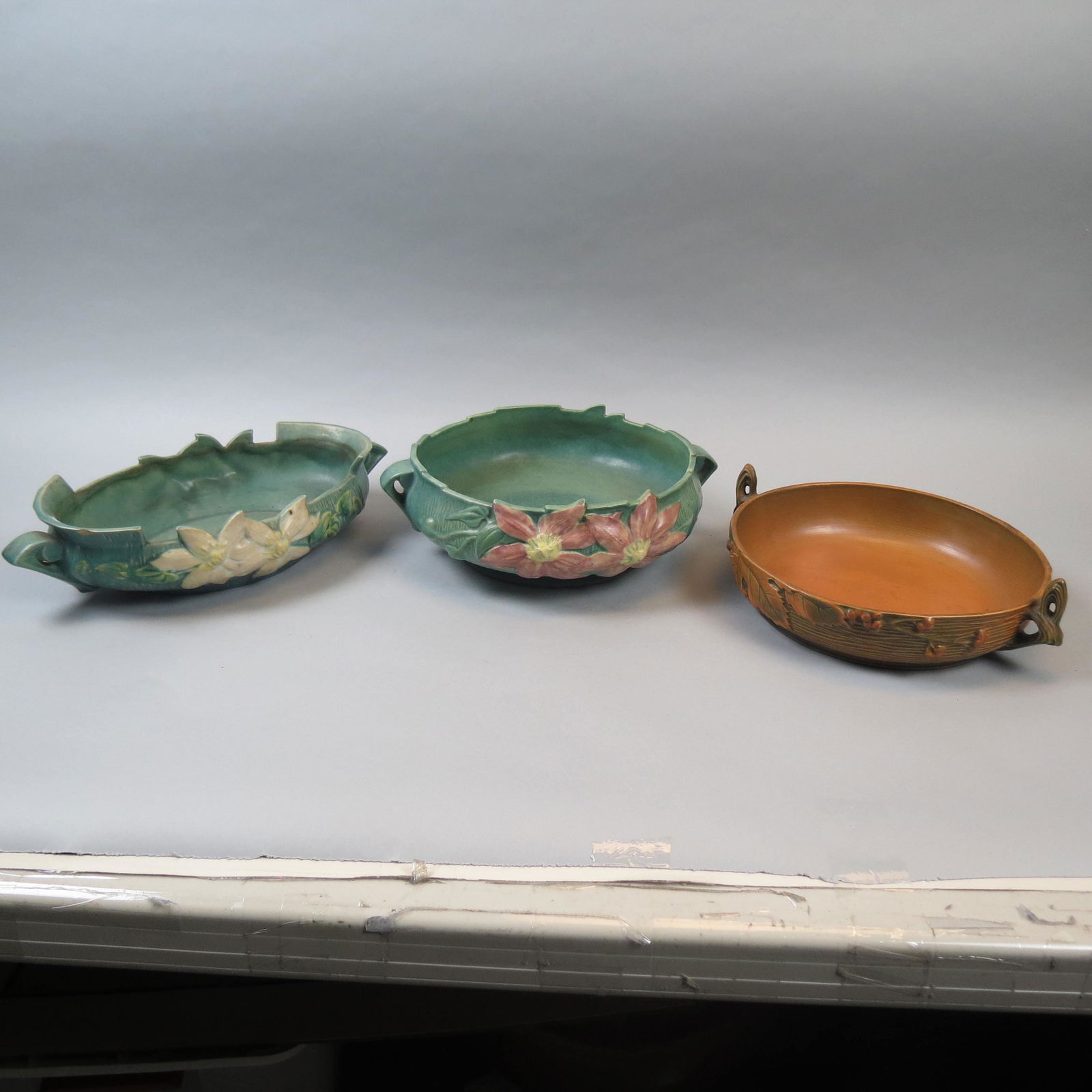 3 Roseville Pottery Planters (1 of 8)