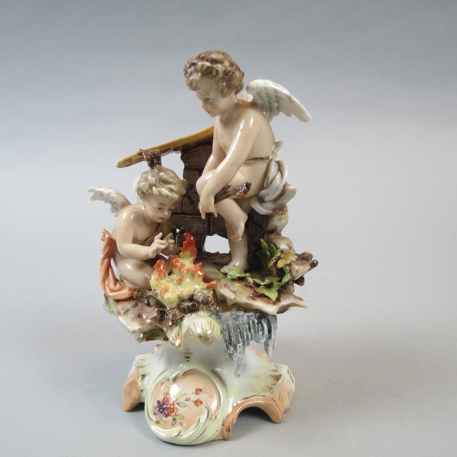 Royal Rudolstadt Porcelain Figurine of Cherubs (1 of 9)
