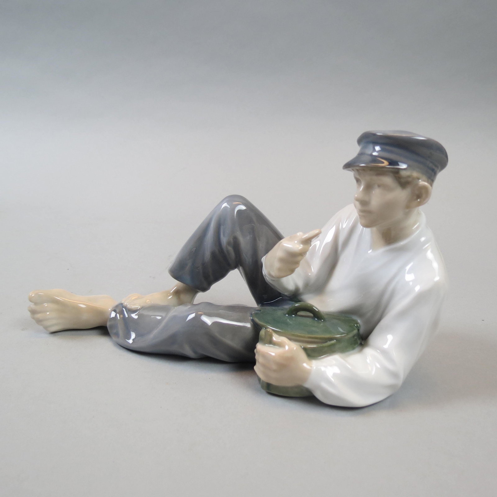 Royal Copenhagen Figurine Shepherd Eating",": #865, 4 1/2 X 7 1/2", artist signed, excellent.