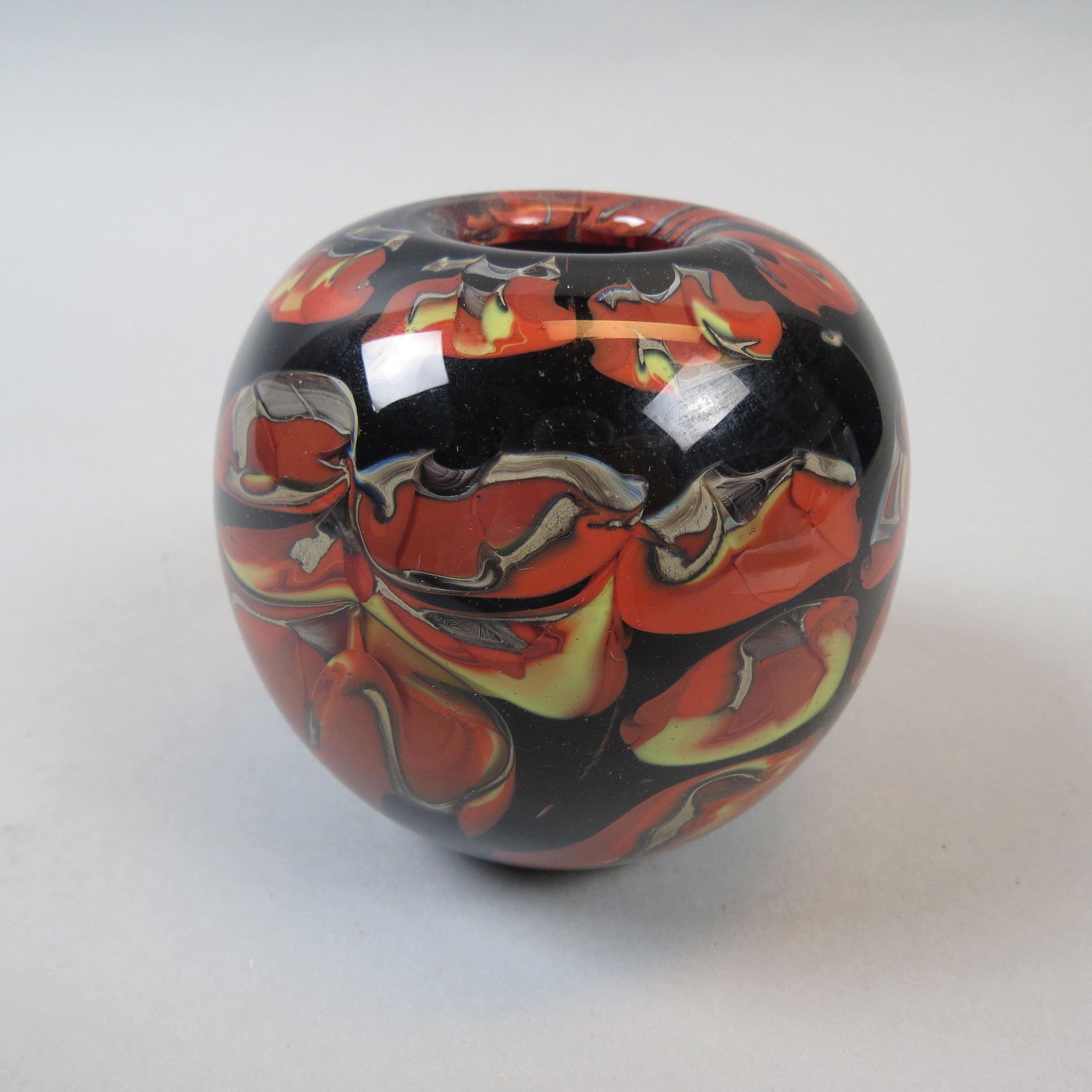 Doug Sweet Studio Art Glass Vase (1 of 5)