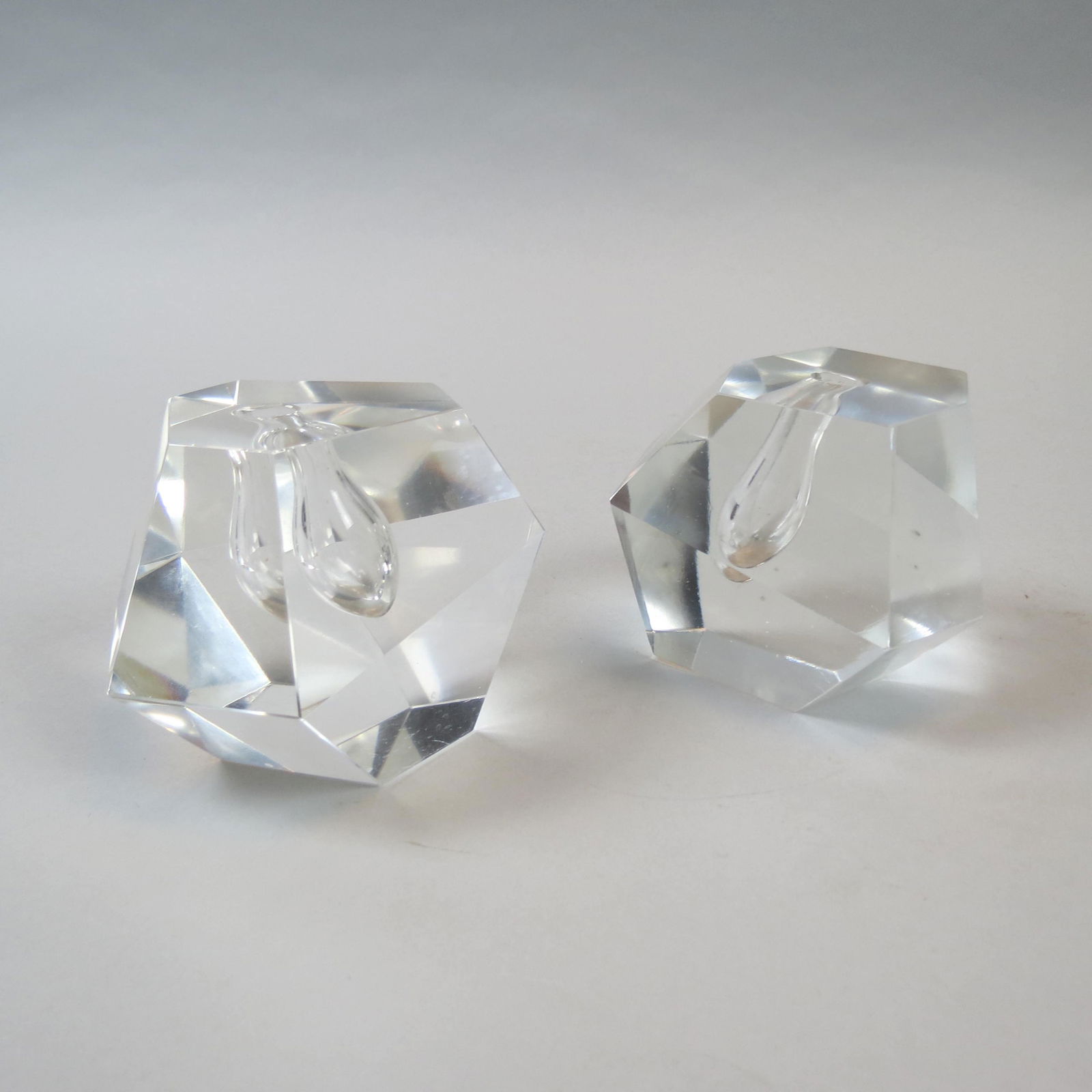 Pair of Crystal Art Moderne Bud Vases (1 of 5)