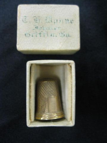 Antique Gold Thimble,: alternating engraved panels, yellow gold, test 14k.