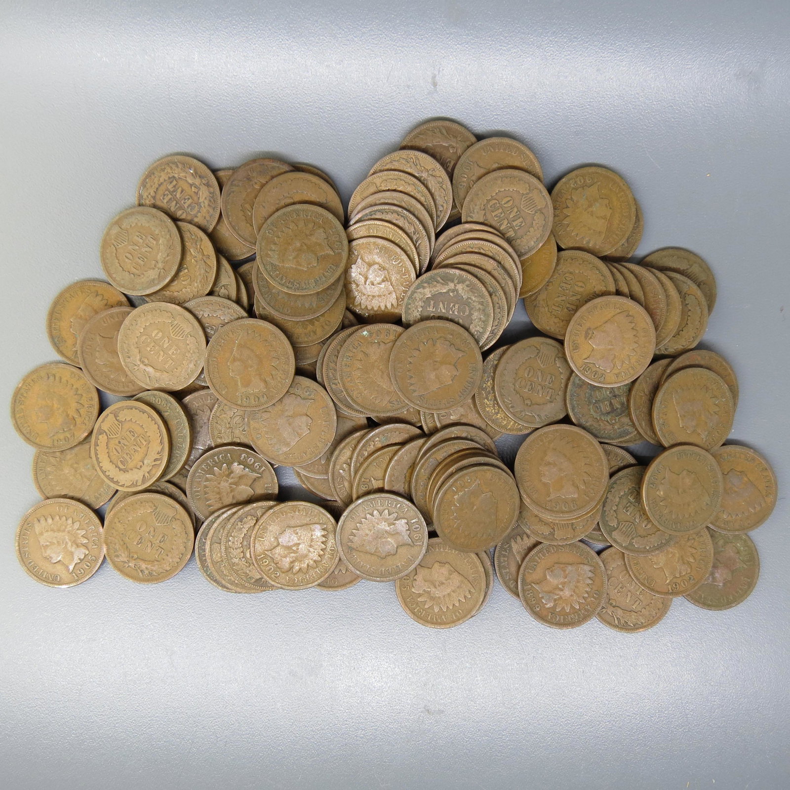 122 Indian Head Cents, 1870's-1909,: circulated, mixed.