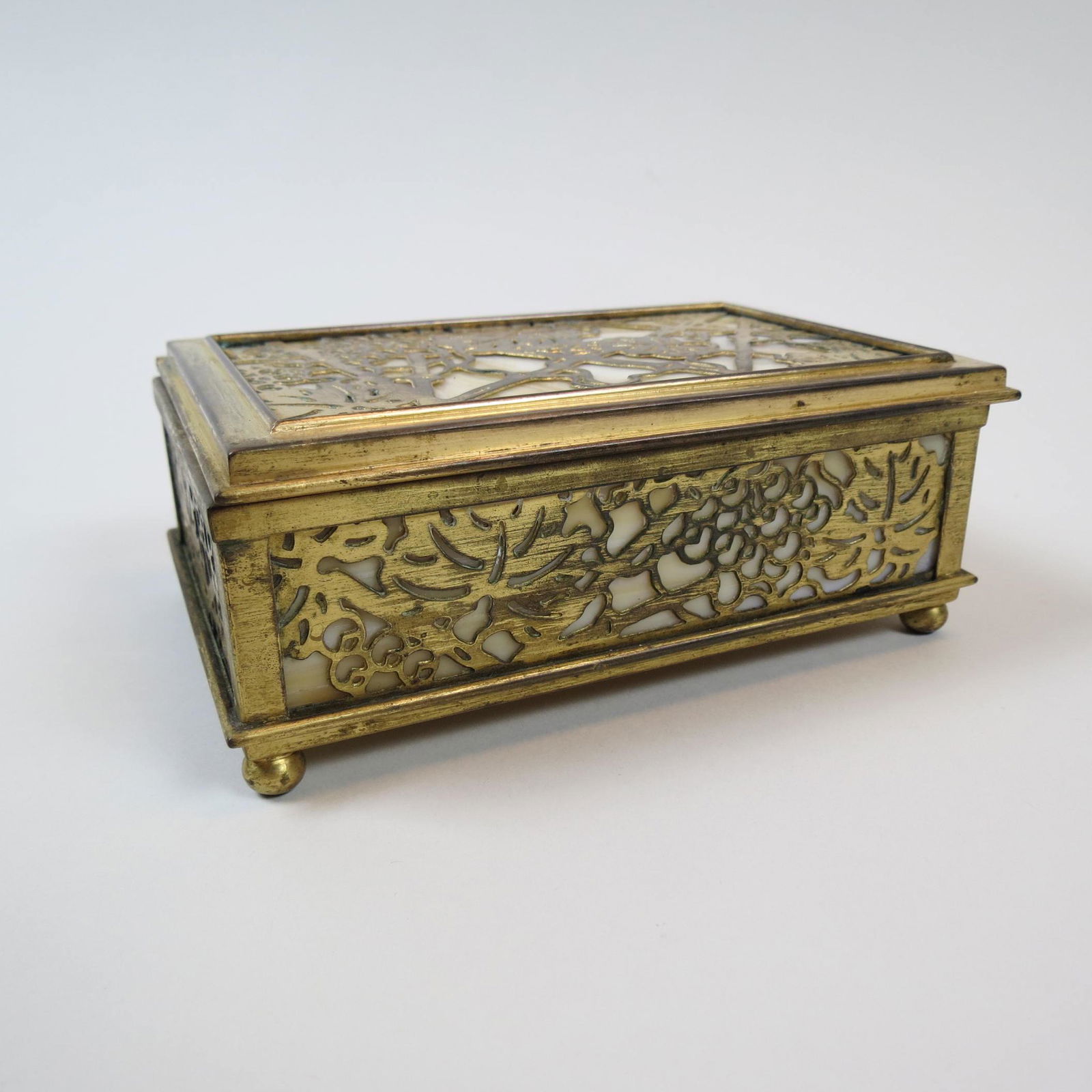 Tiffany Studios Bronze & Glass Dresser Box, (1 of 4)