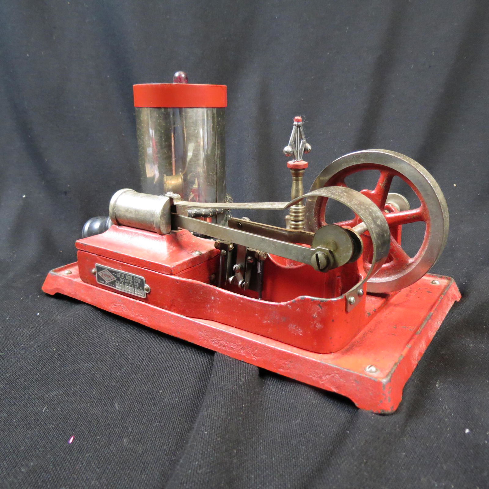 Empire Toy Steam Engine, (1 of 11)