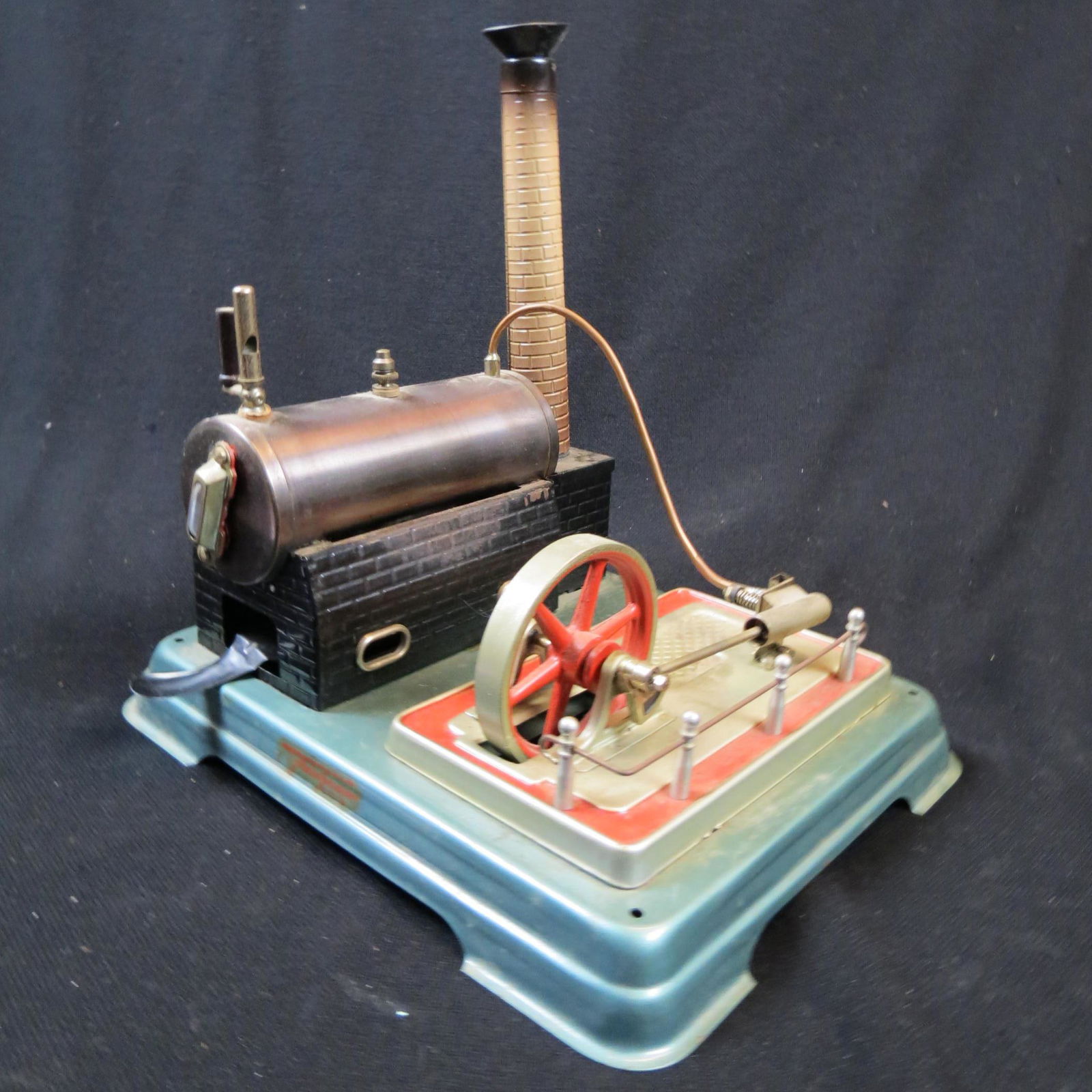 Fleischman Toy Steam Plant, (1 of 6)