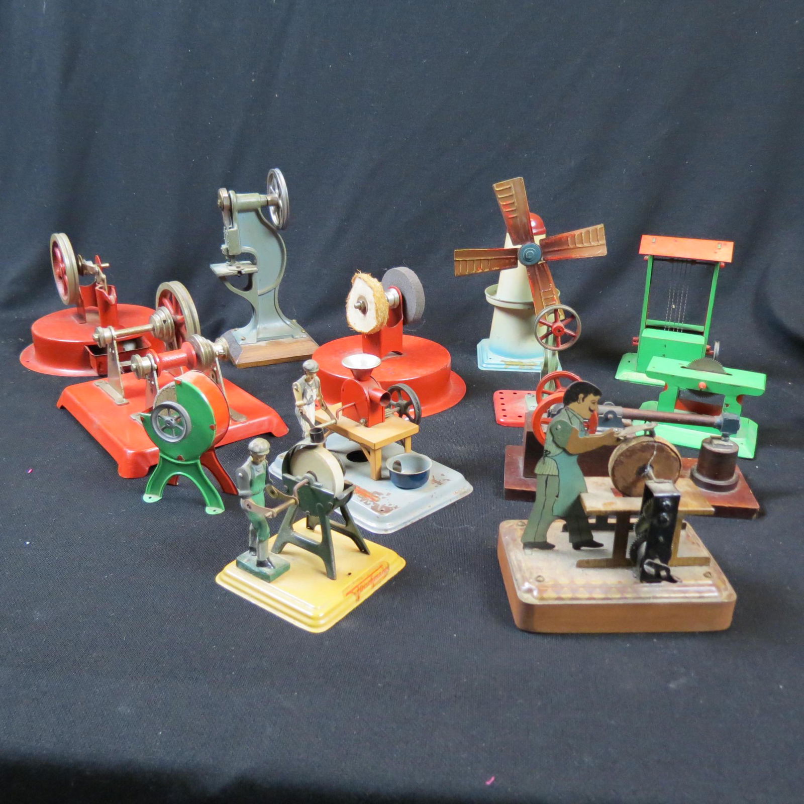 10 Toy Steam Engine Accessories, (1 of 11)