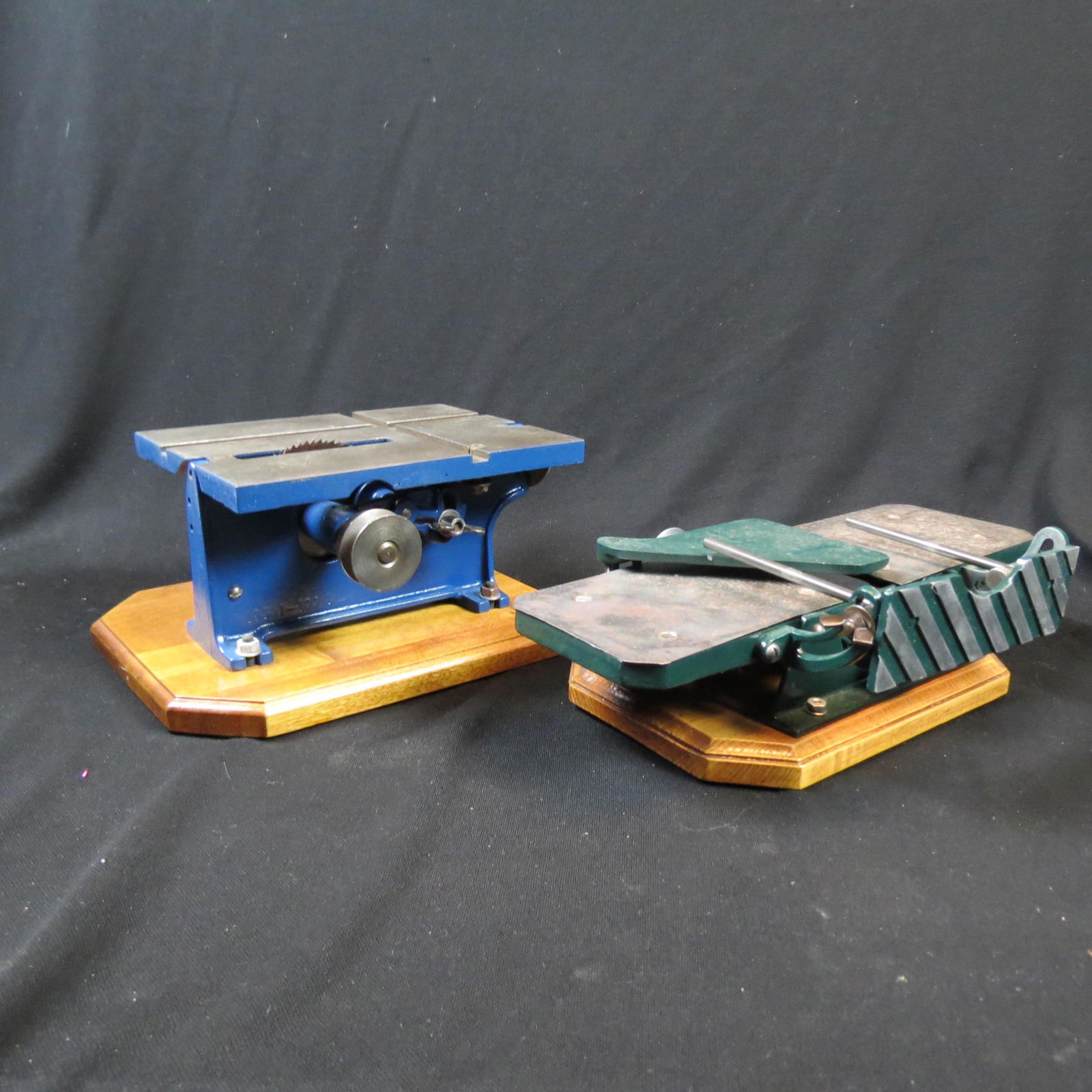 Toy Steam Engine Accessory Items: table saw (1 of 7)