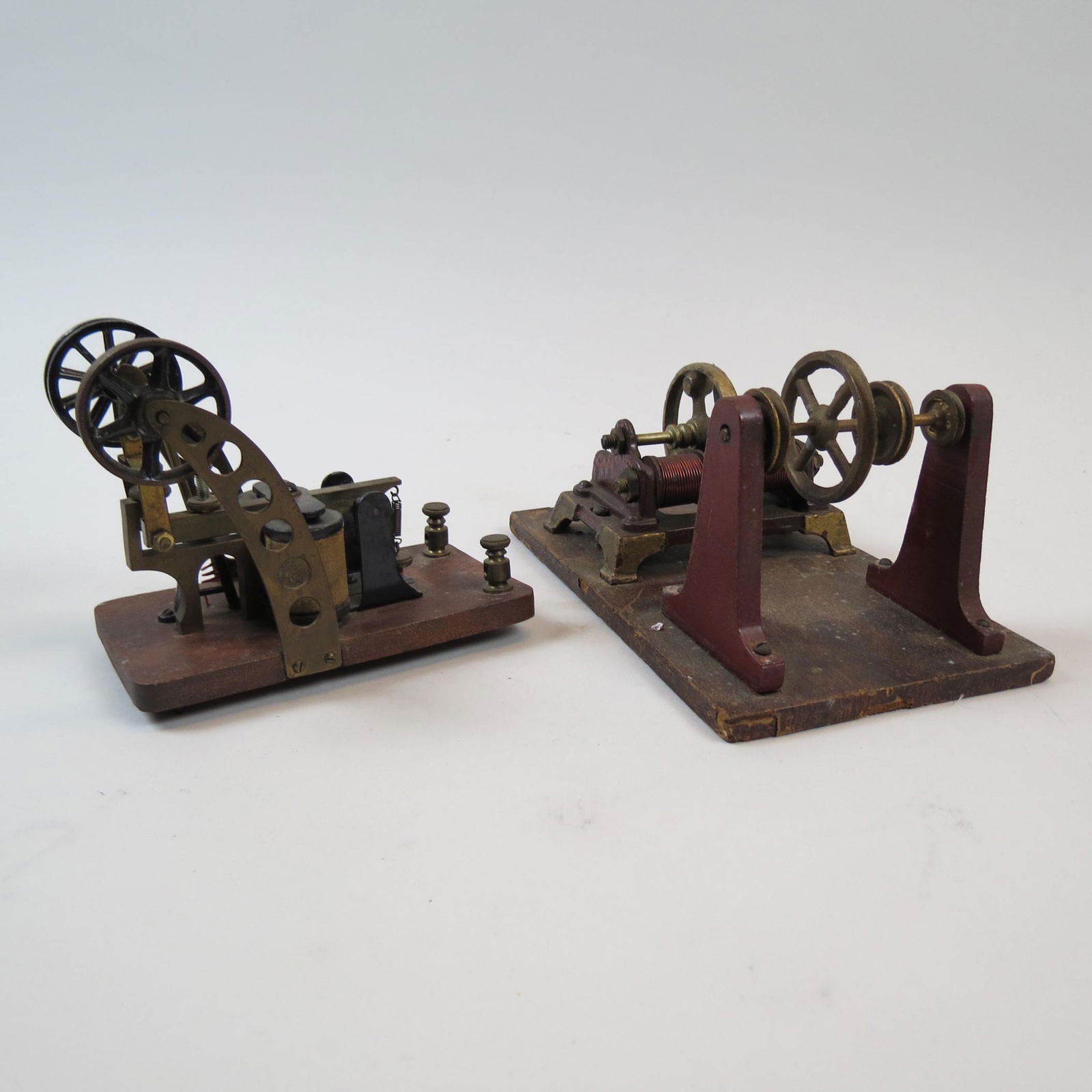 2 Toy Steam Engine Accessory Items, (1 of 8)