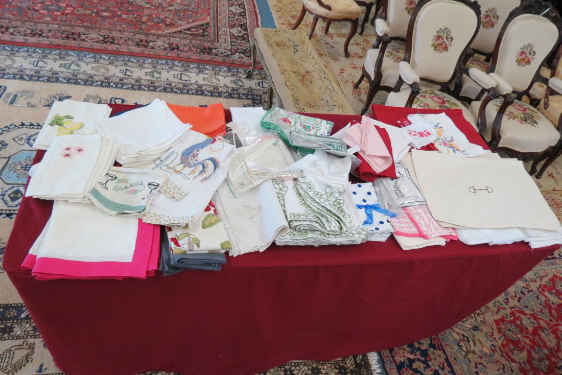 Estate Lot of Linens, Placemats & Related, (1 of 8)