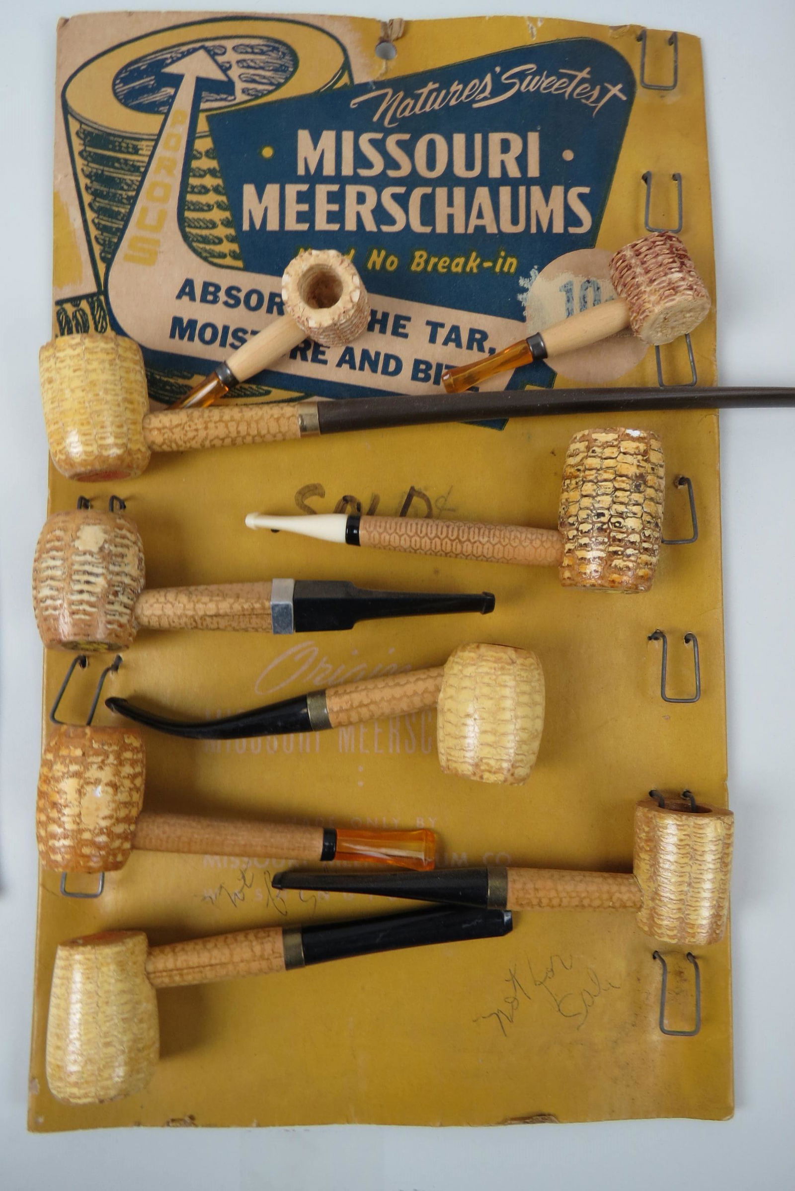 Vintage Corn Pipes "Missouri Meerschaums", (1 of 2)