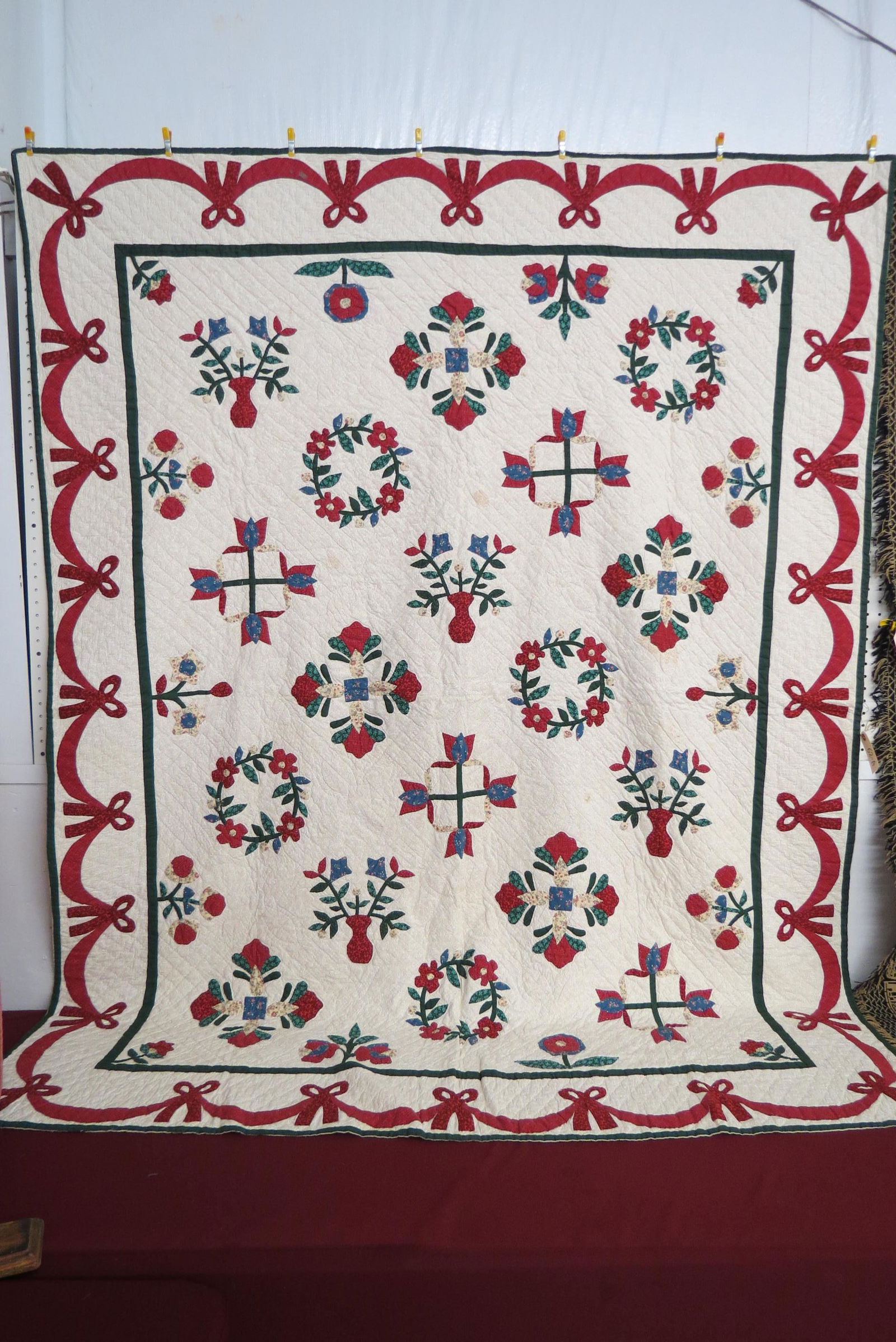 Handmade Applique Sampler or Album Quilt, (1 of 8)
