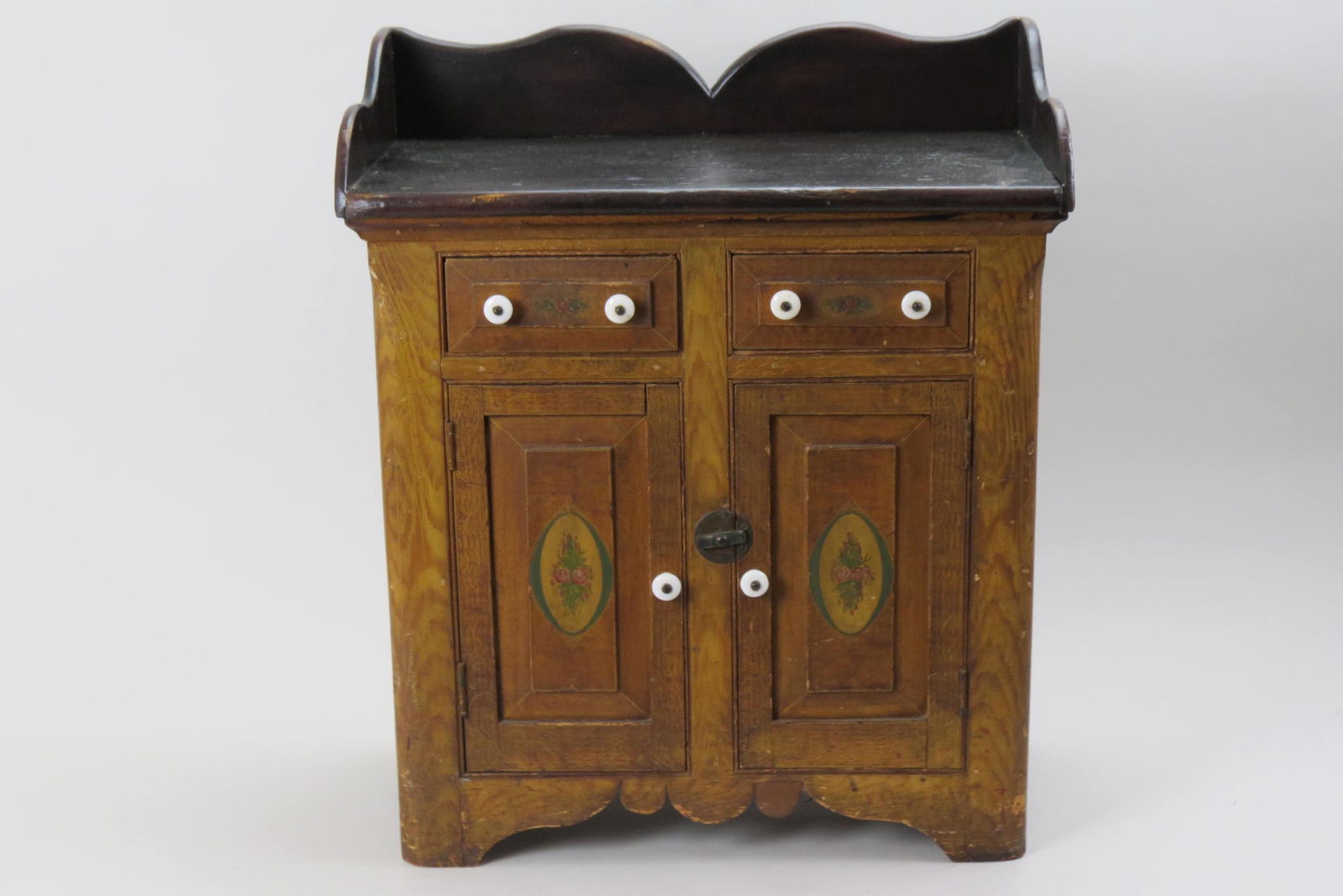 Antique Doll Size or Salesman's Sample Cupboard, (1 of 8)