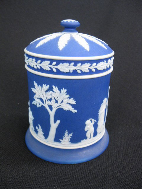 Wedgwood Jasperware Round Box, dark blue, classica: dark blue, classical scenes, 4 1/2", excellent.