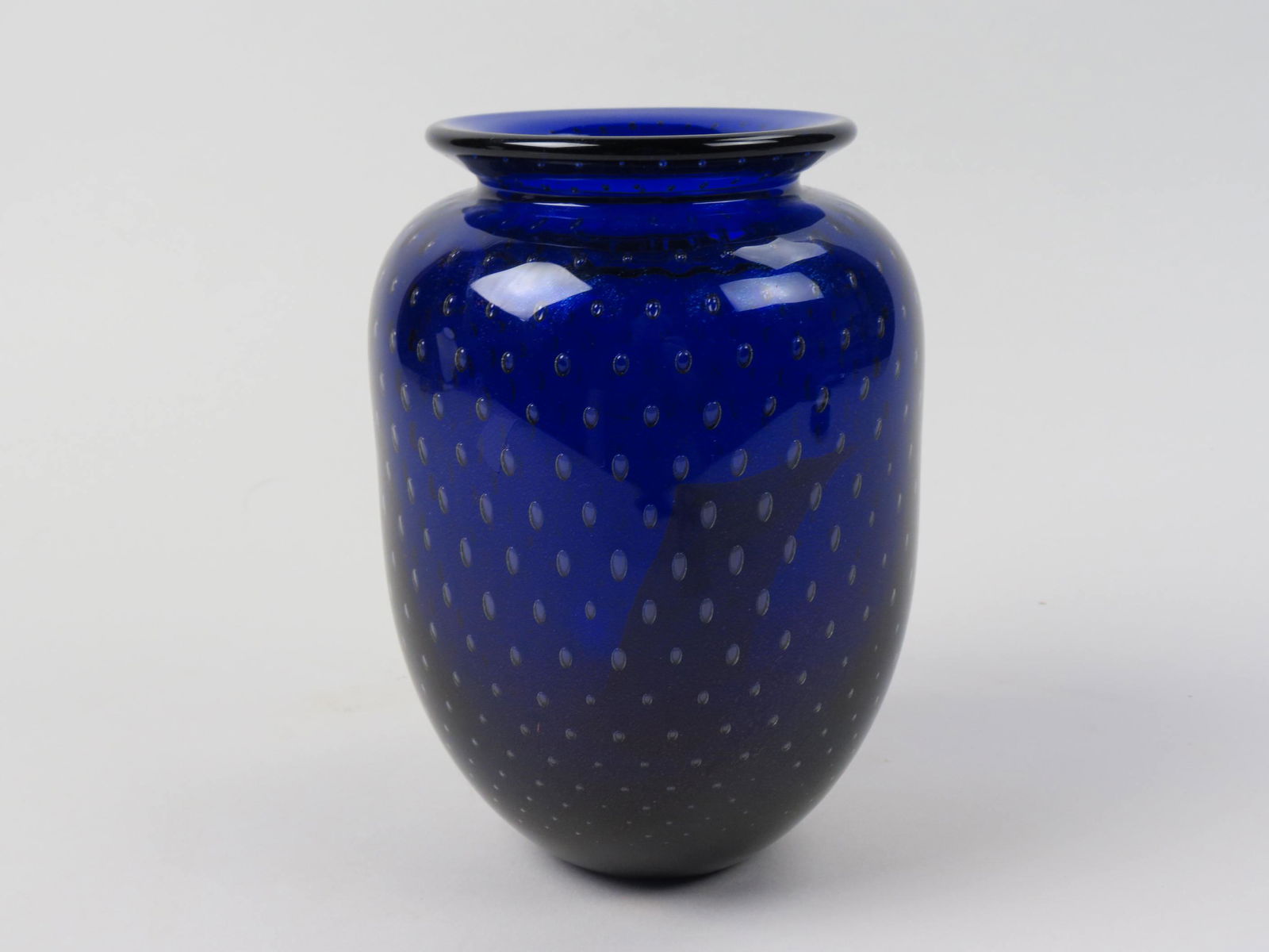 Robert Eickholt Art Glass Vase, (1 of 5)