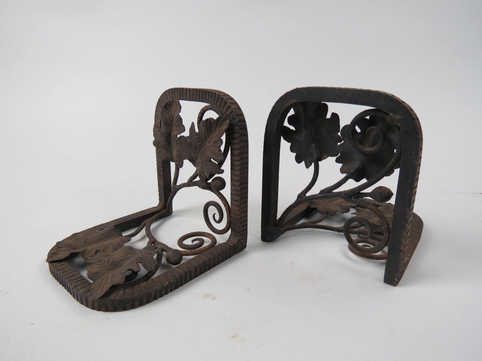 Pair of Art Deco Wrought Iron Bookends, (1 of 5)