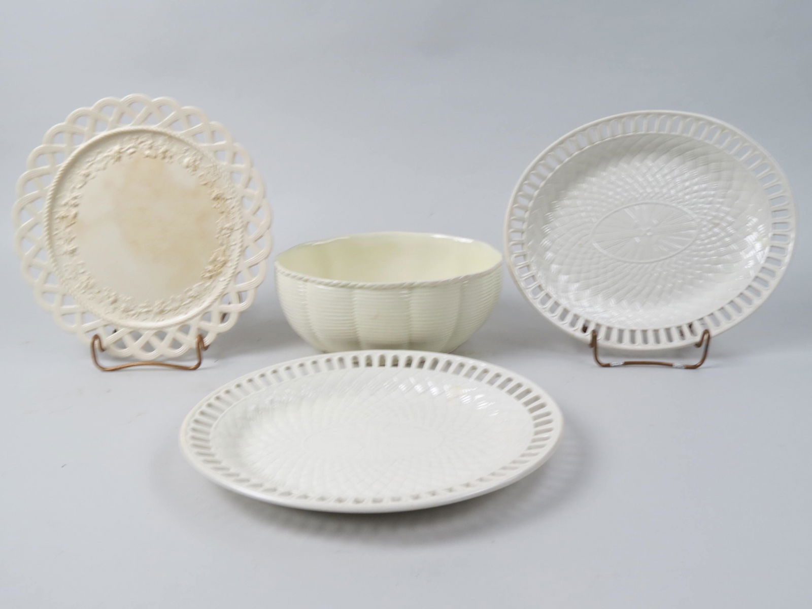 4 pcs. Early Wedgwood Creamware, (1 of 6)