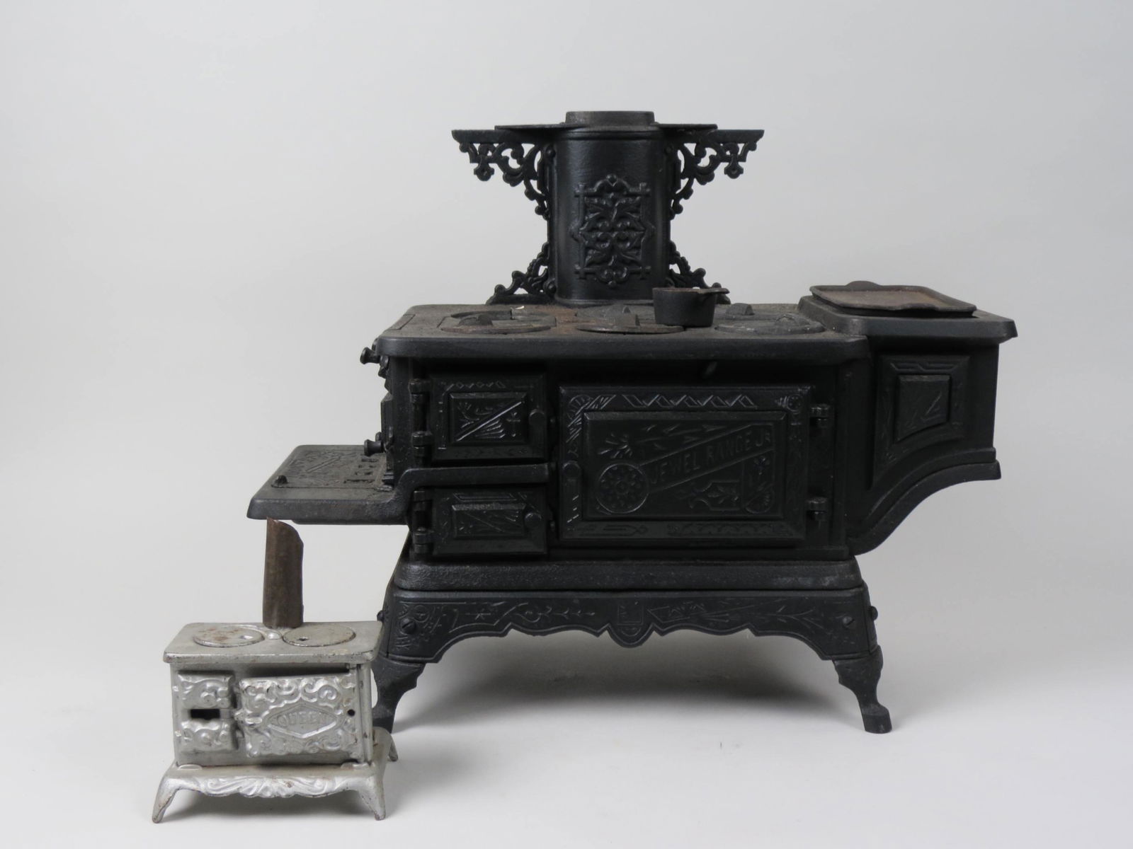 2 Cast Iron Toy Stoves; "Queen Range", (1 of 7)