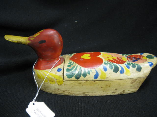 Peter Hunt Figural Duck Box, folk artist: 9 3/4" long, 3 3/4" tall, unsigned,, famous Cape Cod artist, see example photo in book.Peter Hunt was a talented folk artist, a self-made celebrity and a relentless entrepreneur who made a name for hi