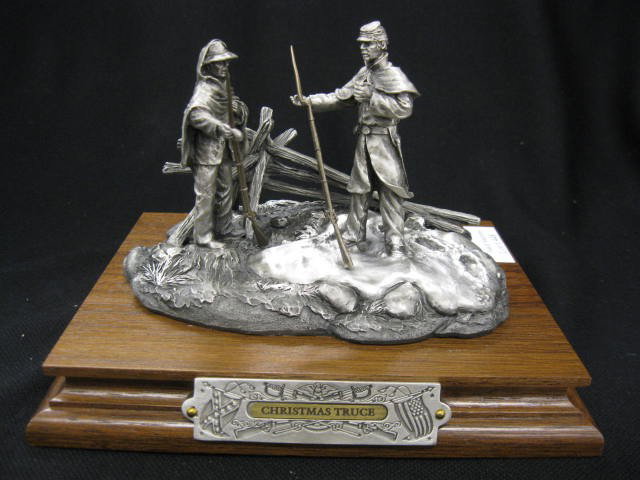 Chilmark Pewter Figurine "Christmas Truce", signed: signed by Francis Burnam, 5", civil war soldiers putting down their rifles.