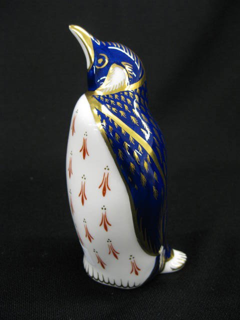 Royal Crown Derby "Imari" Penquin Figurine,: 5 1/4", excellent.
