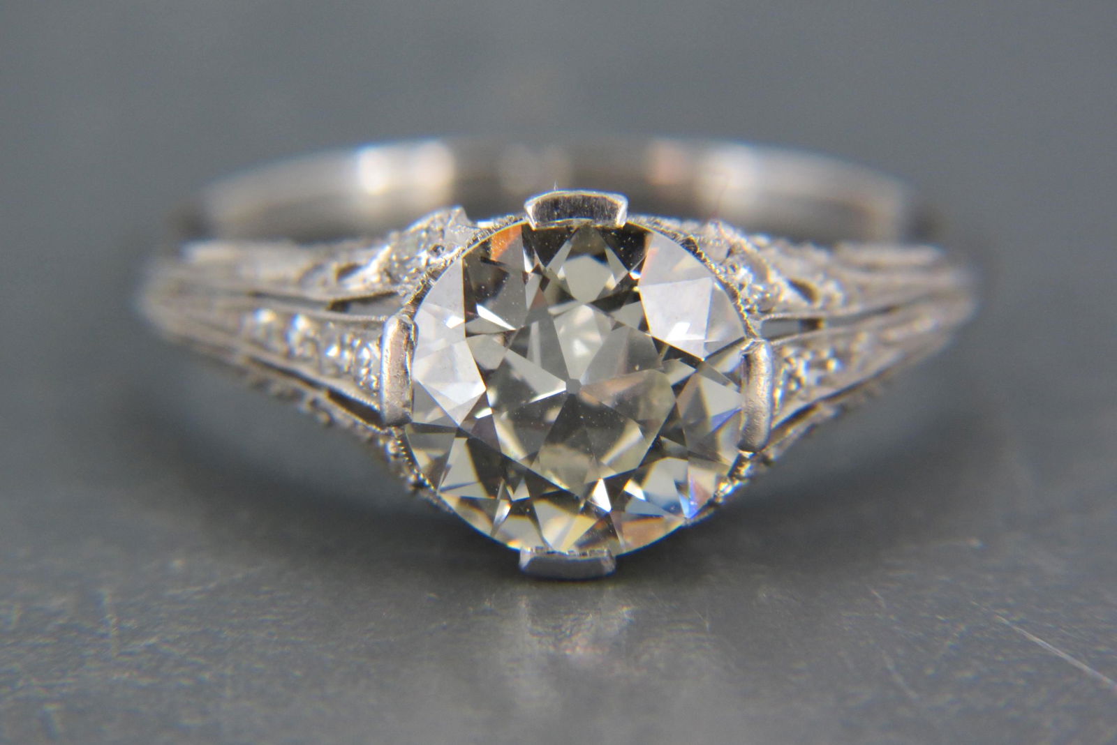 Important Diamond & Platinum Ring, 2.50 carat (1 of 4)