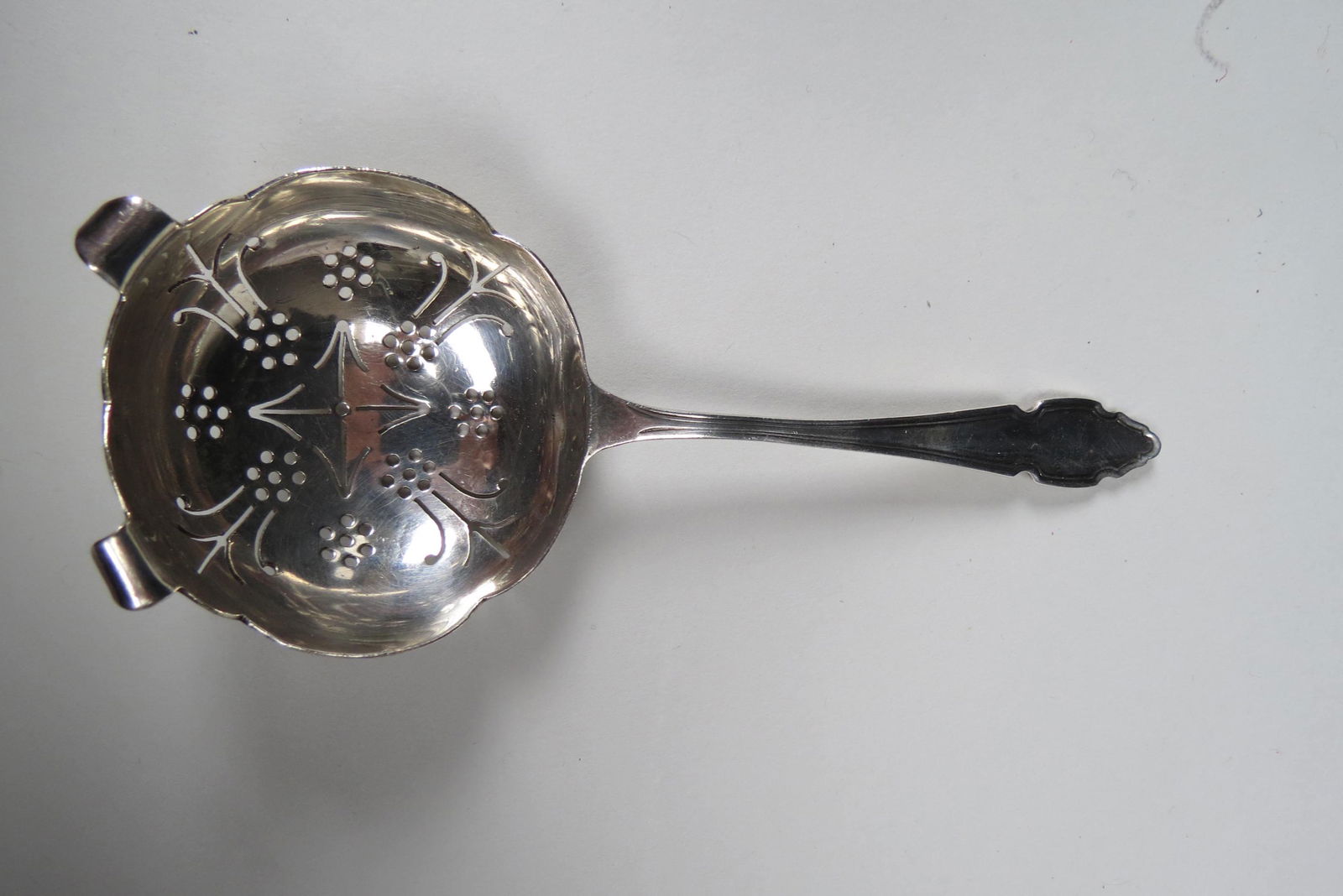 English Sterling Tea Strainer, (1 of 4)