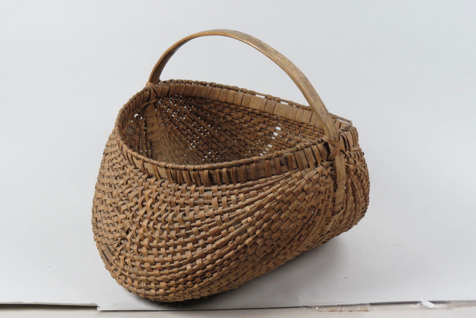 North Carolina Handmade Split Oak Buttocks Basket, (1 of 4)