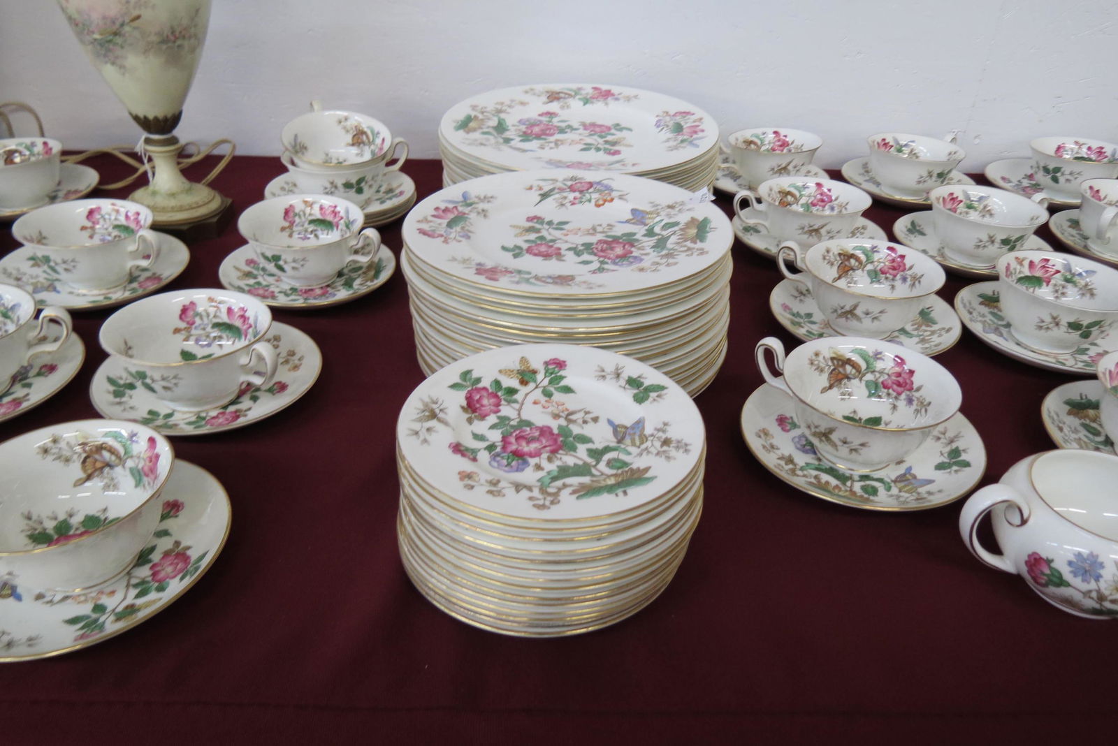120 pc. Wedgwood "Charnwood" China Service, (1 of 9)