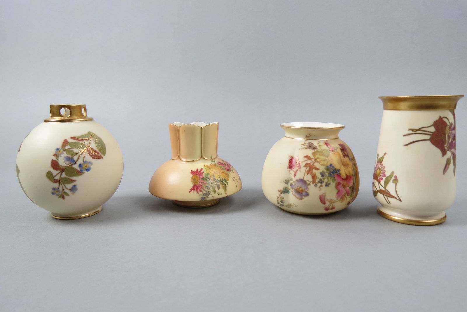 4 Royal Worcester Porcelain Cabinet Vases, (1 of 6)
