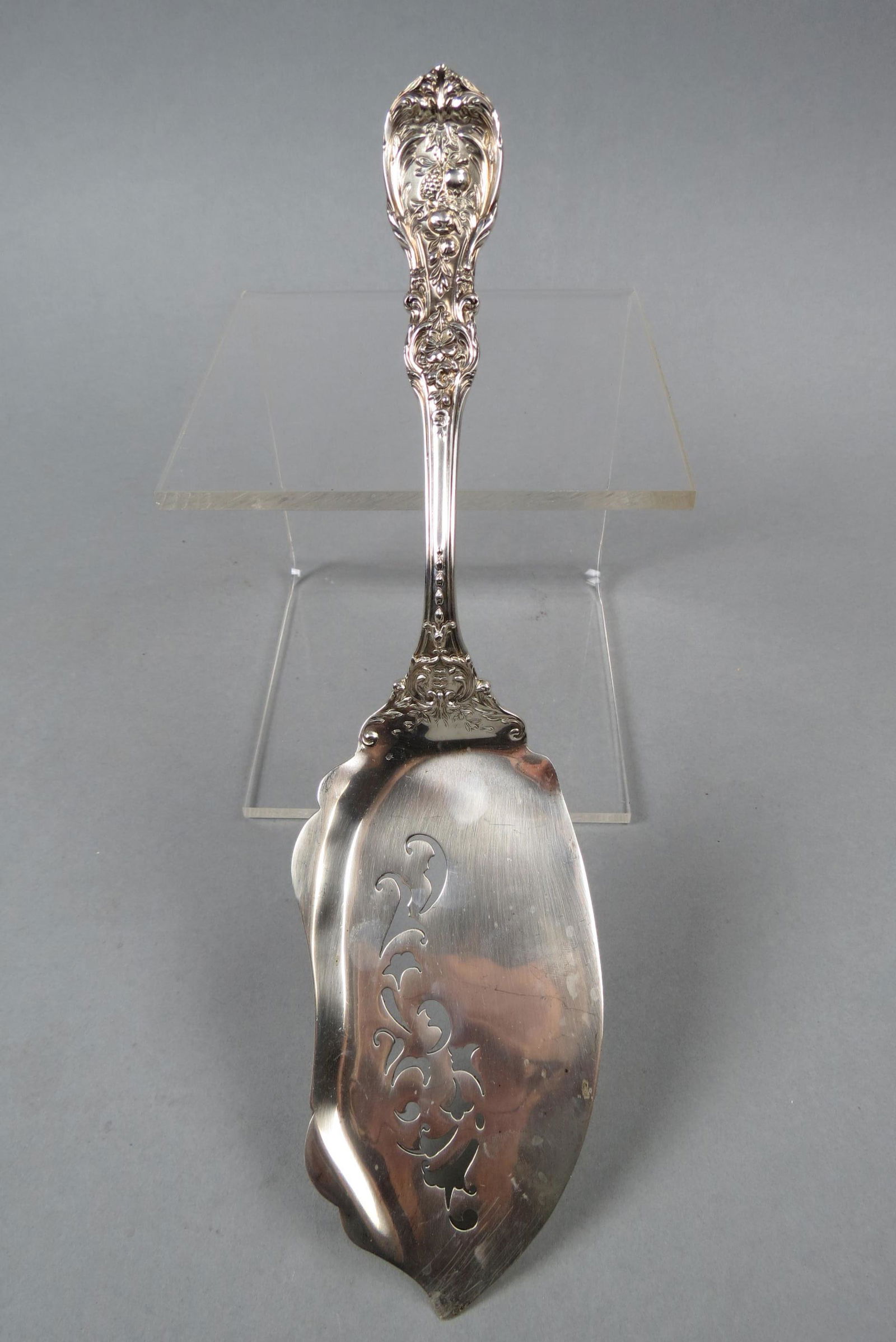 Reed & Barton Francis I Sterling Fish Slice, (1 of 4)