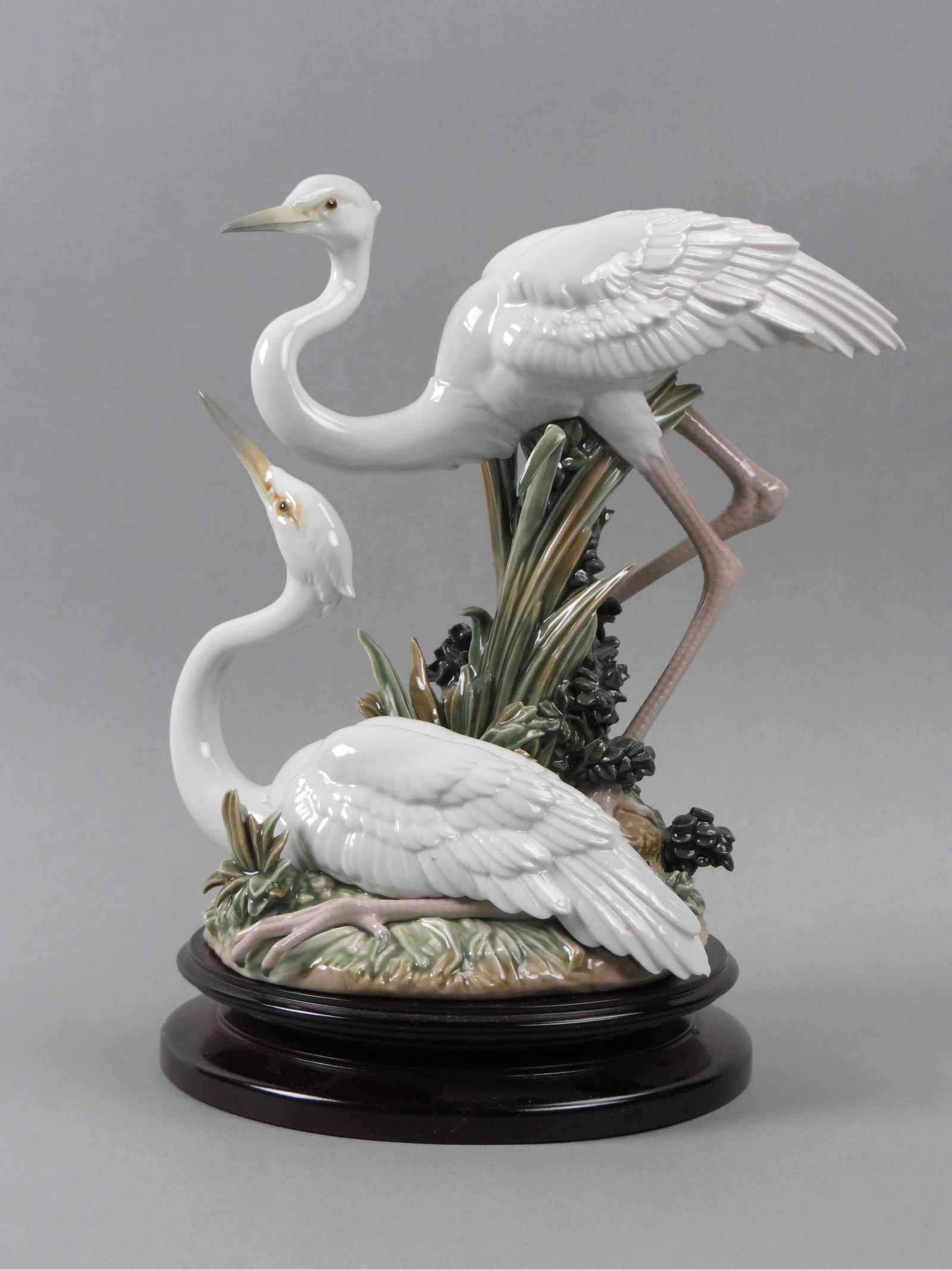 Lladro Porcelain Figurine of Cranes, 12" X 12" plus wooden stand, some loss. (1 of 8)