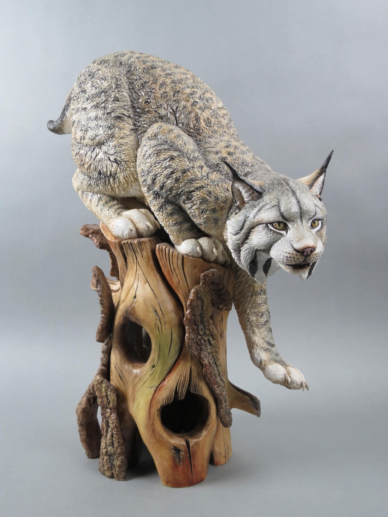 Connoisseur Porcelain Figurine "Lynx", large, rare, # 1 in edition of 125, 24" tall, 18" wide, (1 of 6)