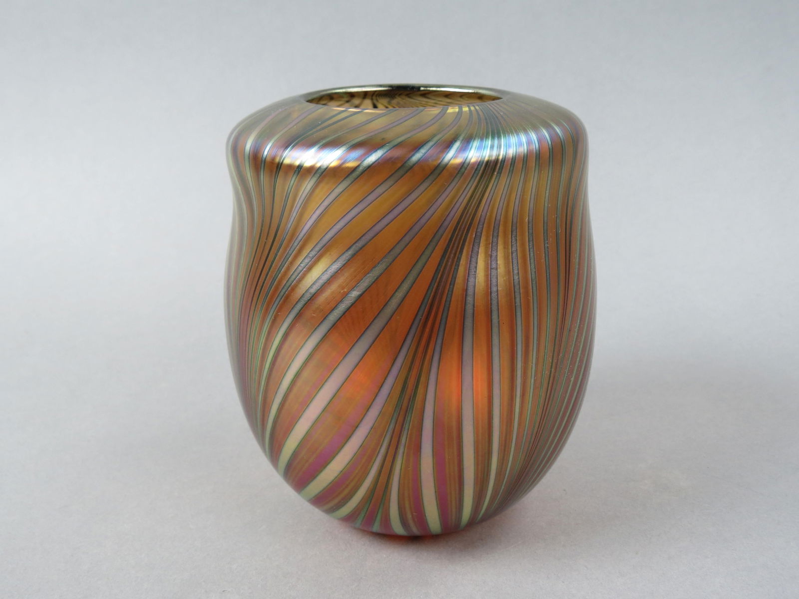 Lotton Studio Art Glass Vase, golden iridescent feather design, 5", signed  Lotton, 1998, excellent. (1 of 5)