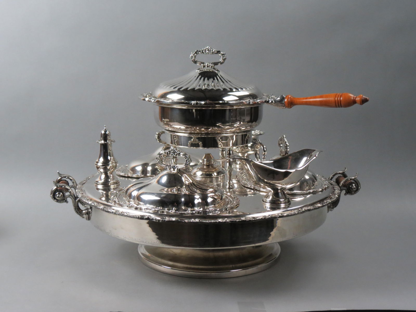 Fine Silverplate Large "Buffeteria" Server, lazy susan style rotating base with hot water (1 of 8)