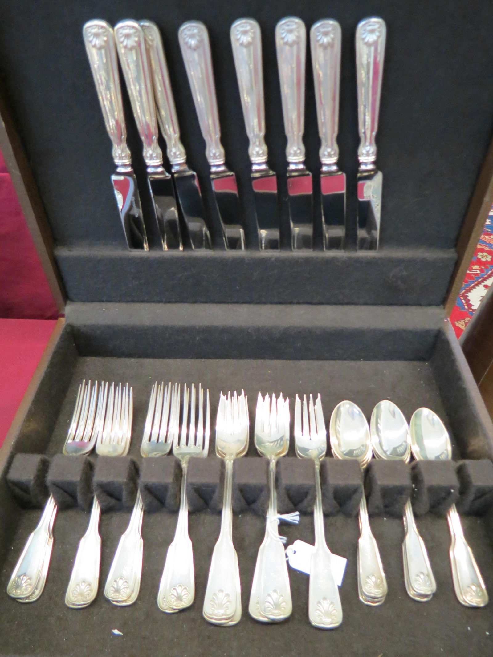 32 pc. Tiffany Sterling "Shell & Thread" Flatware, service for 8, includes 8 teaspoons, 8 forks (1 of 4)